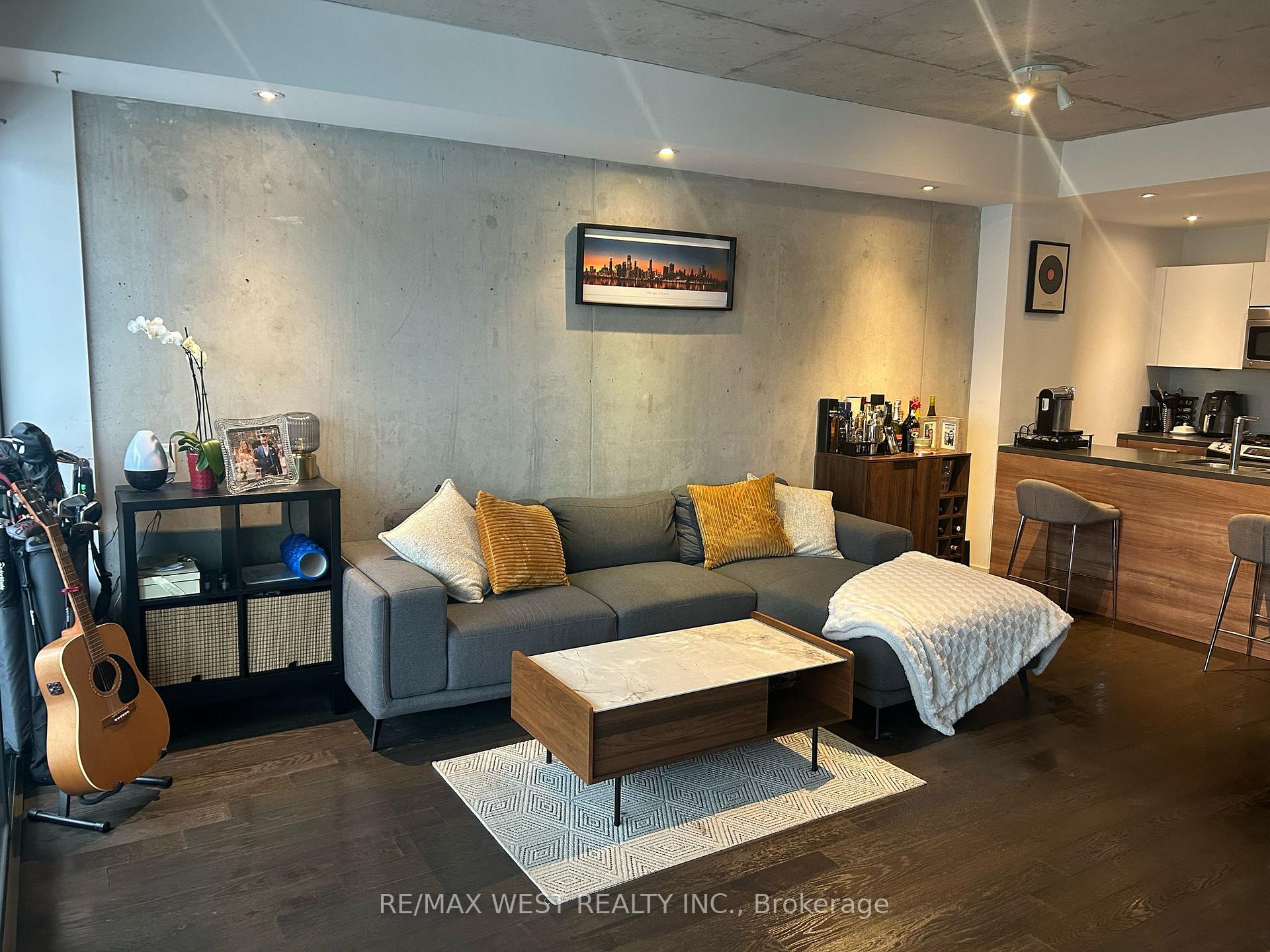 Photo 3 of Unit 611, 1201 Dundas Street E, Toronto, South Riverdale — HOMEH