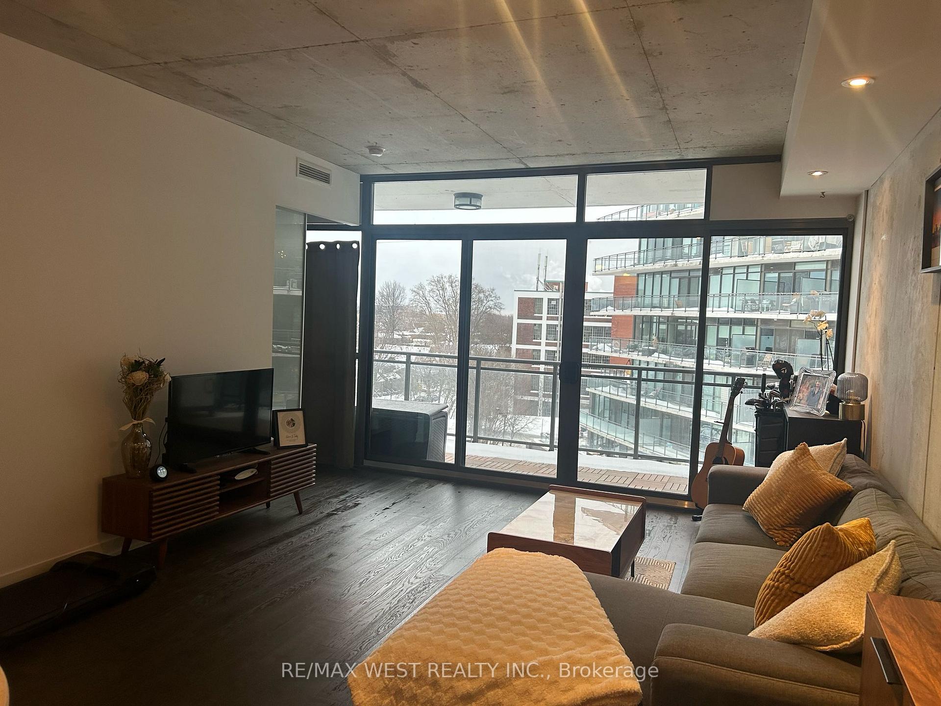 Photo 6 of Unit 611, 1201 Dundas Street E, Toronto, South Riverdale — HOMEH