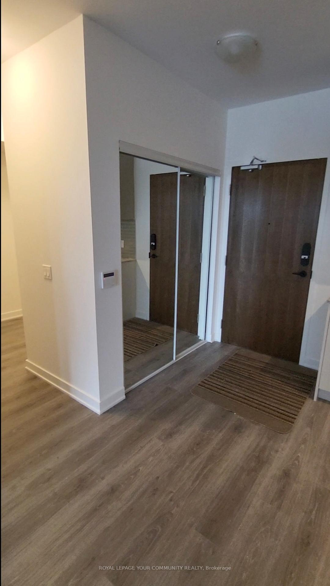 Photo 4 of Unit 323, 100 Eagle Rock Way, Vaughan, Rural Vaughan — HOMEH
