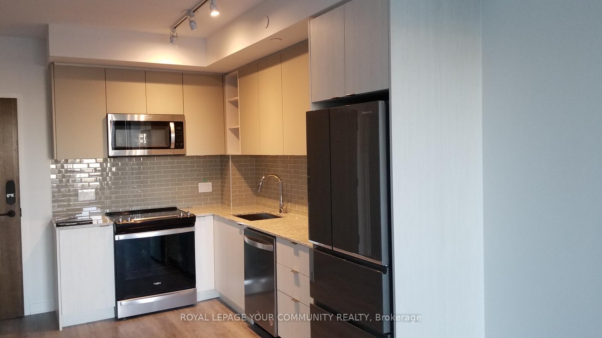 Photo 5 of Unit 323, 100 Eagle Rock Way, Vaughan, Rural Vaughan — HOMEH