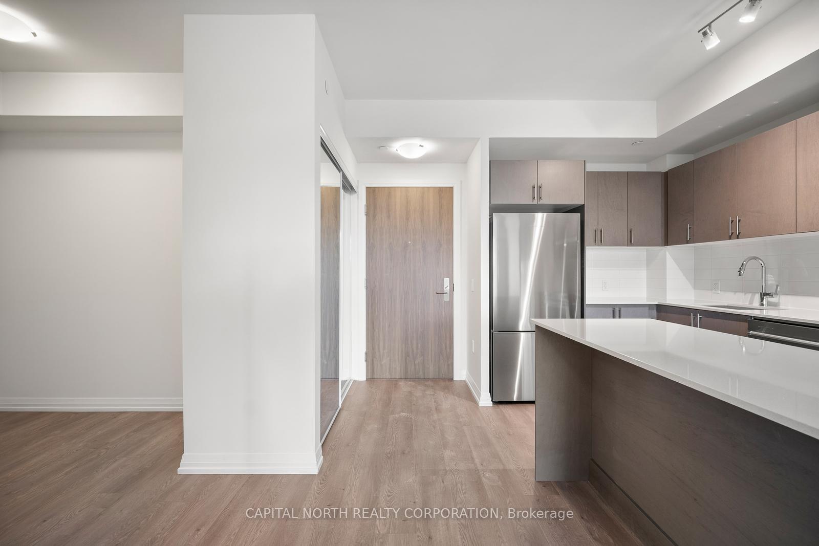 Photo 5 of Unit 314, 27 Korda Gate, Vaughan, Vellore Village — HOMEH