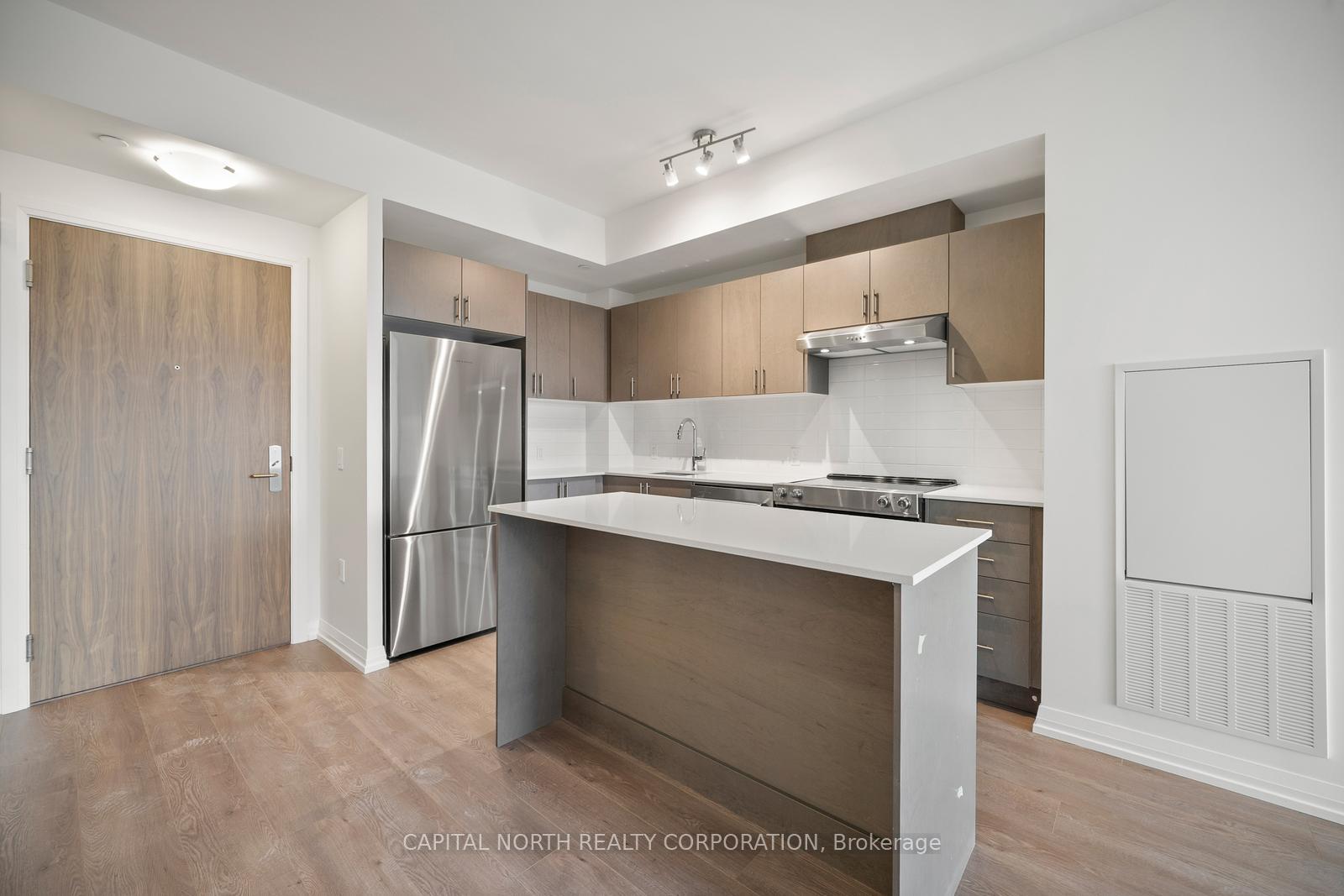 Photo 8 of Unit 314, 27 Korda Gate, Vaughan, Vellore Village — HOMEH