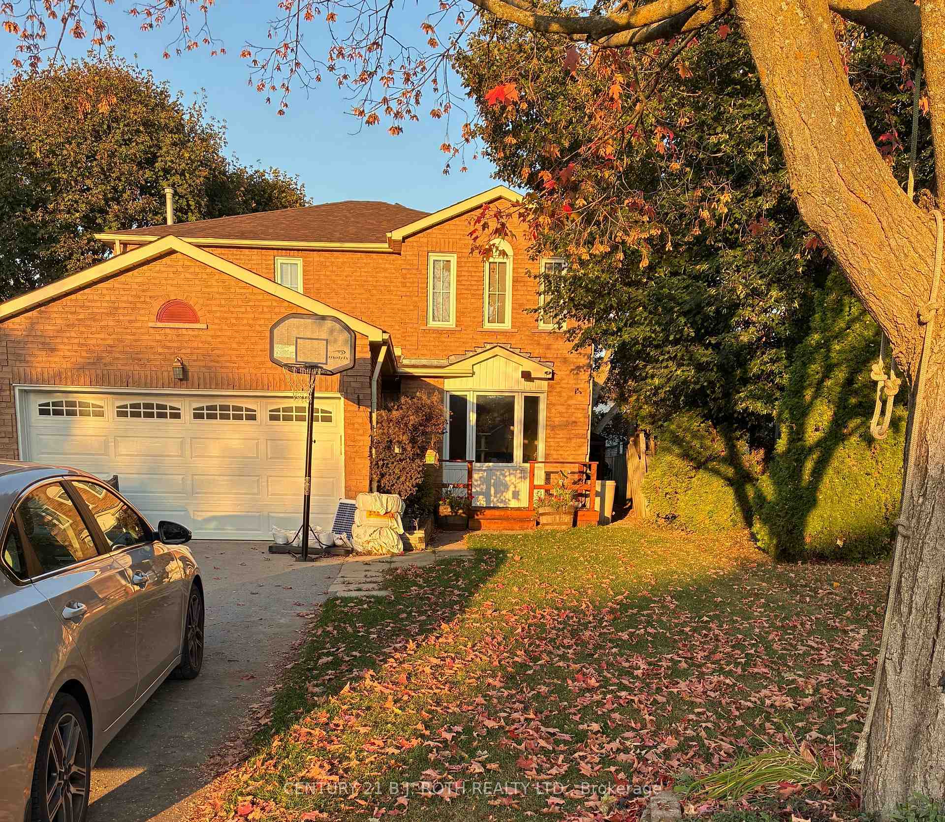 Photo 1 of 52 Carruthers Crescent, Barrie, Grove East — HOMEH