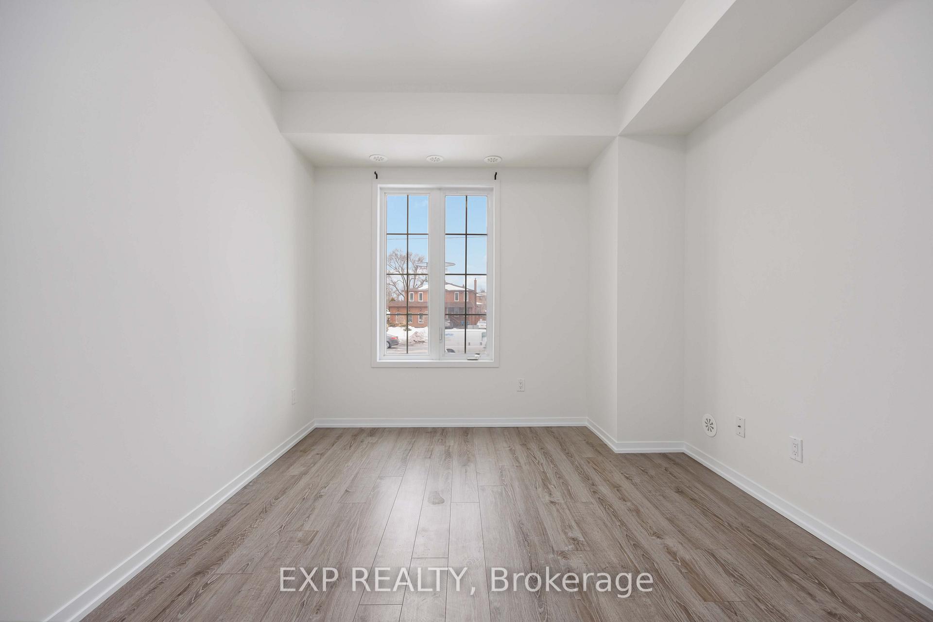 Photo 7 of Unit E12, 26 Bruce Street, Vaughan, East Woodbridge — HOMEH