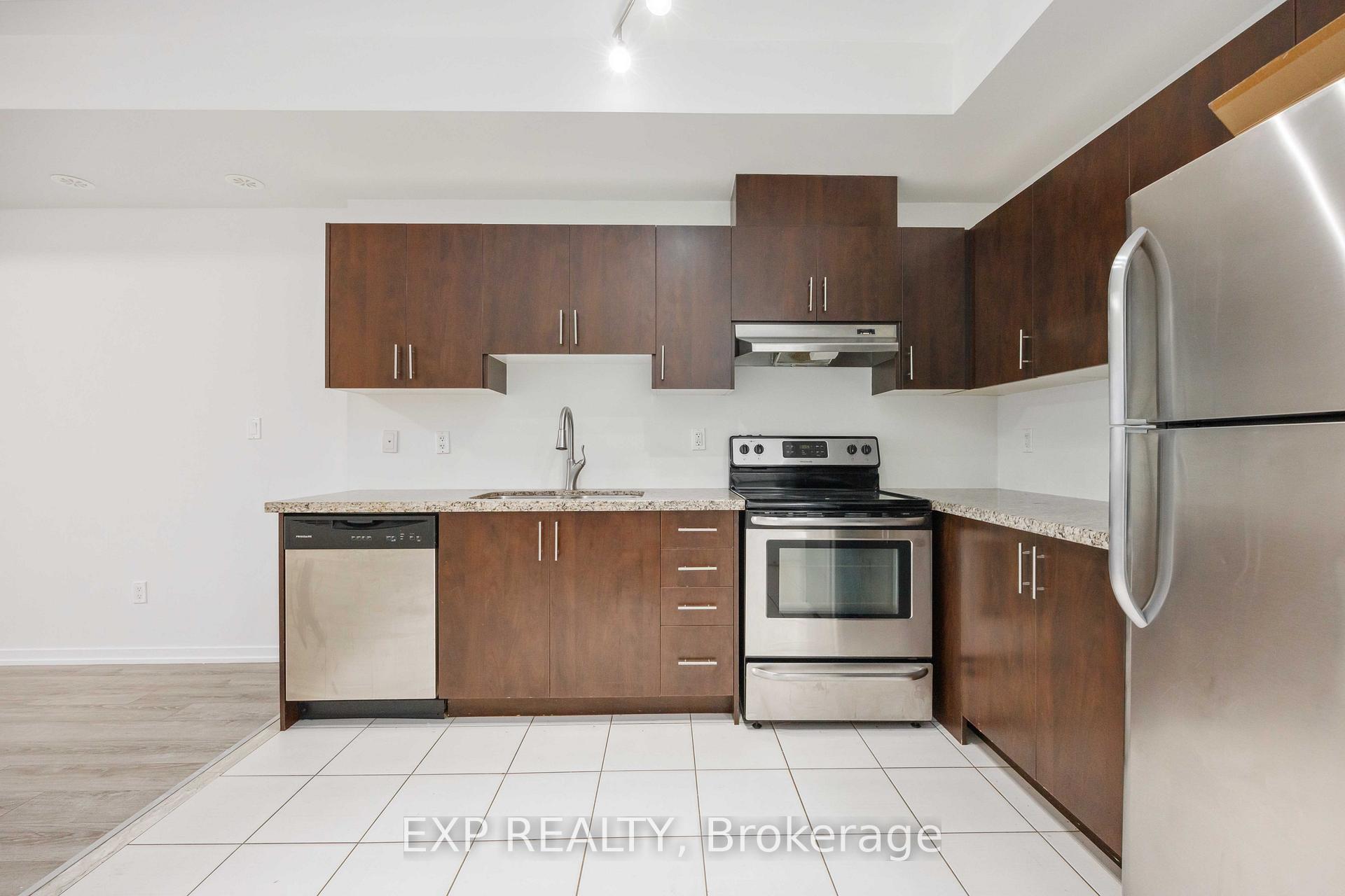 Photo 18 of Unit E12, 26 Bruce Street, Vaughan, East Woodbridge — HOMEH