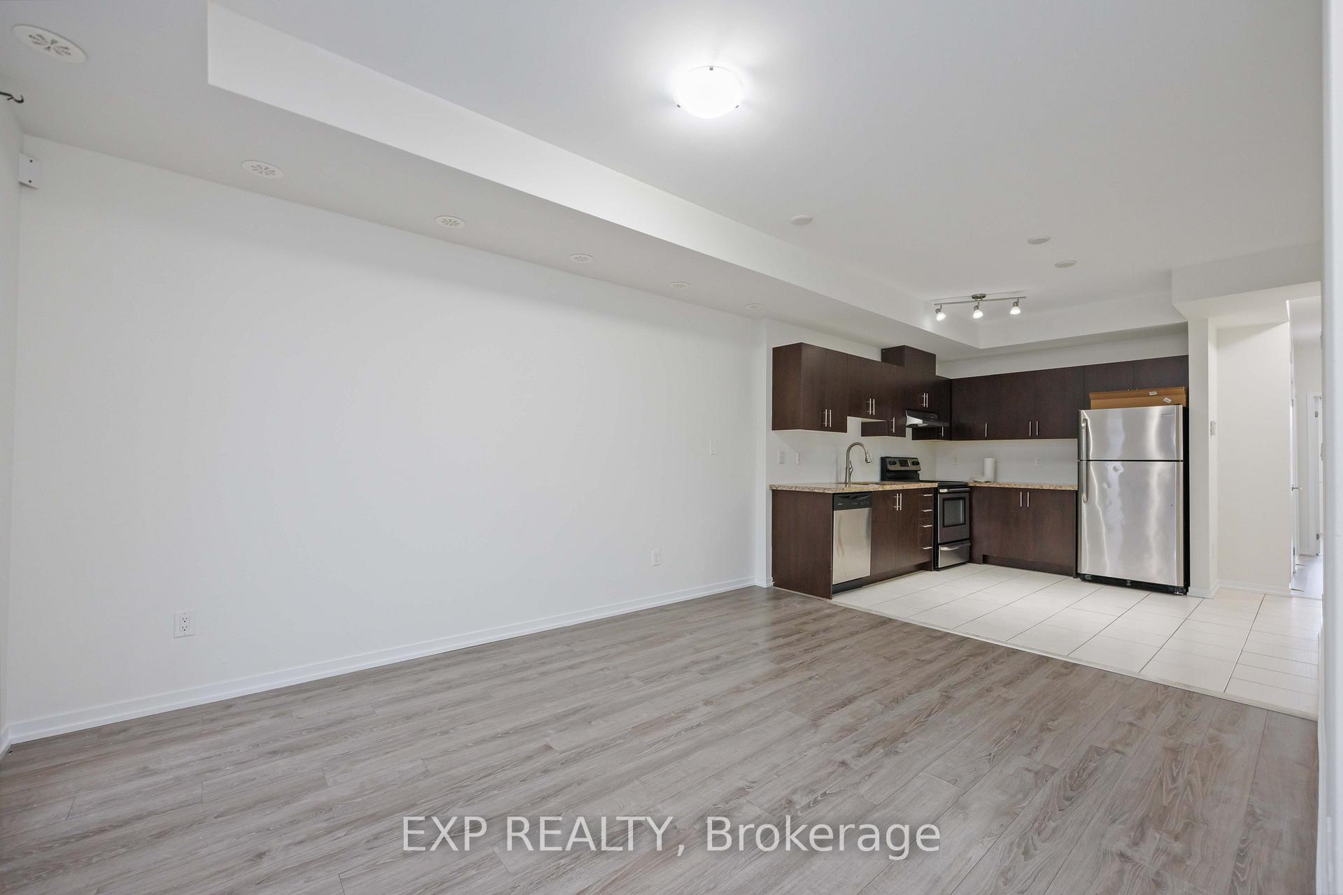 Photo 23 of Unit E12, 26 Bruce Street, Vaughan, East Woodbridge — HOMEH