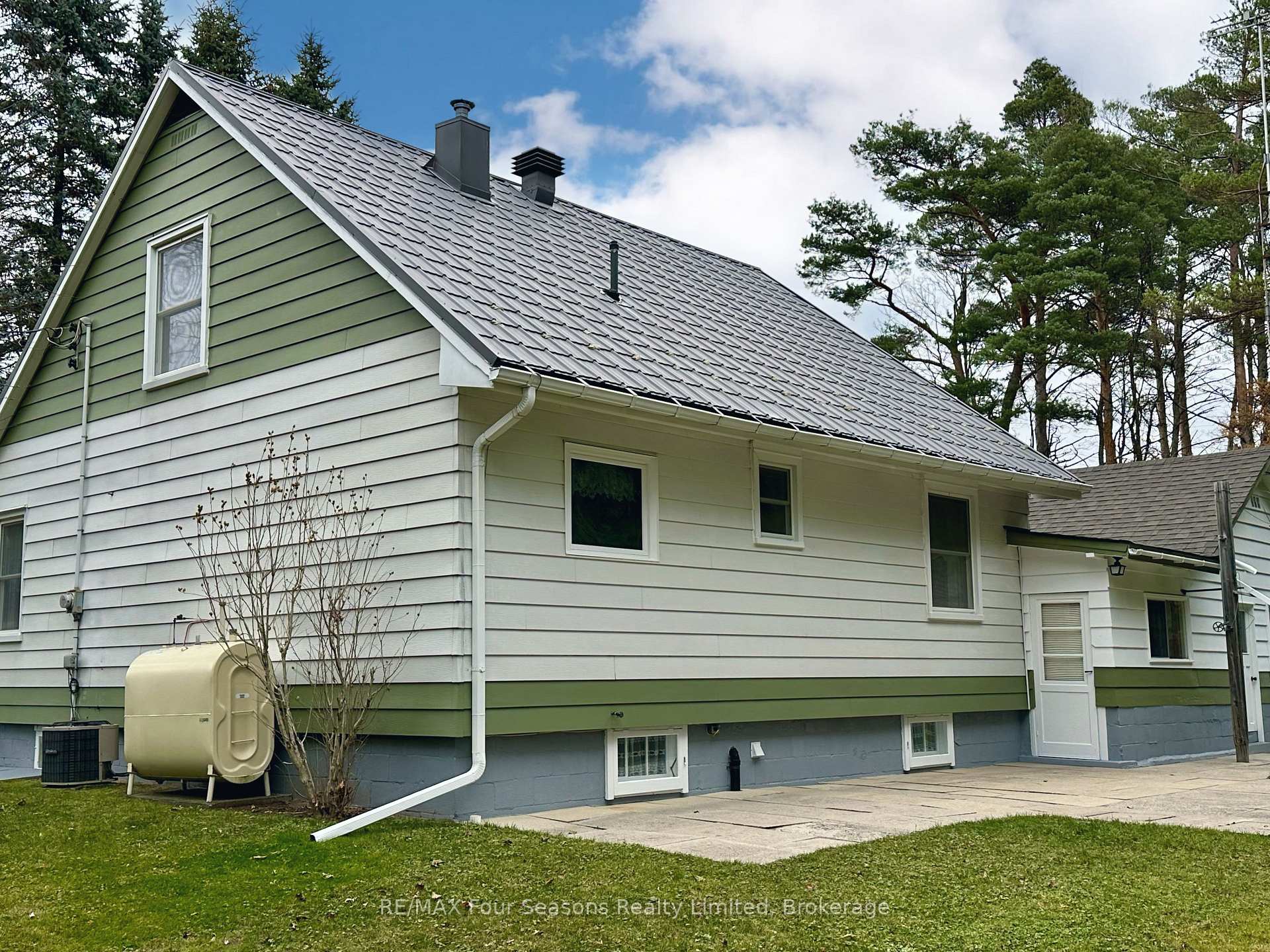 Photo 5 of 5601 County Road 9, Clearview, New Lowell — HOMEH