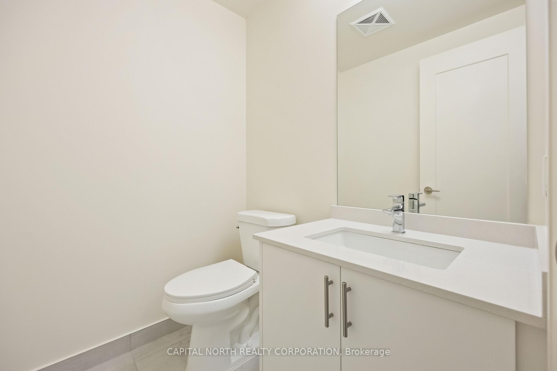 Photo 3 of Unit 508, 27 Korda Gate, Vaughan, Vellore Village — HOMEH