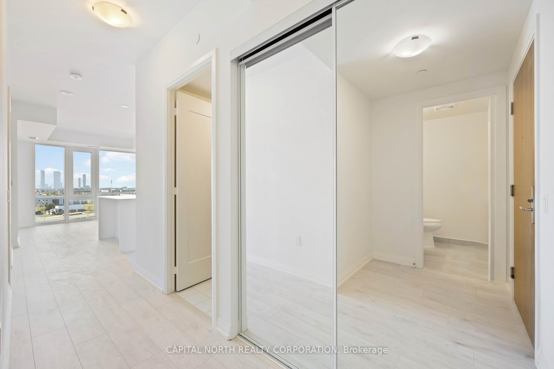 Photo 5 of Unit 508, 27 Korda Gate, Vaughan, Vellore Village — HOMEH