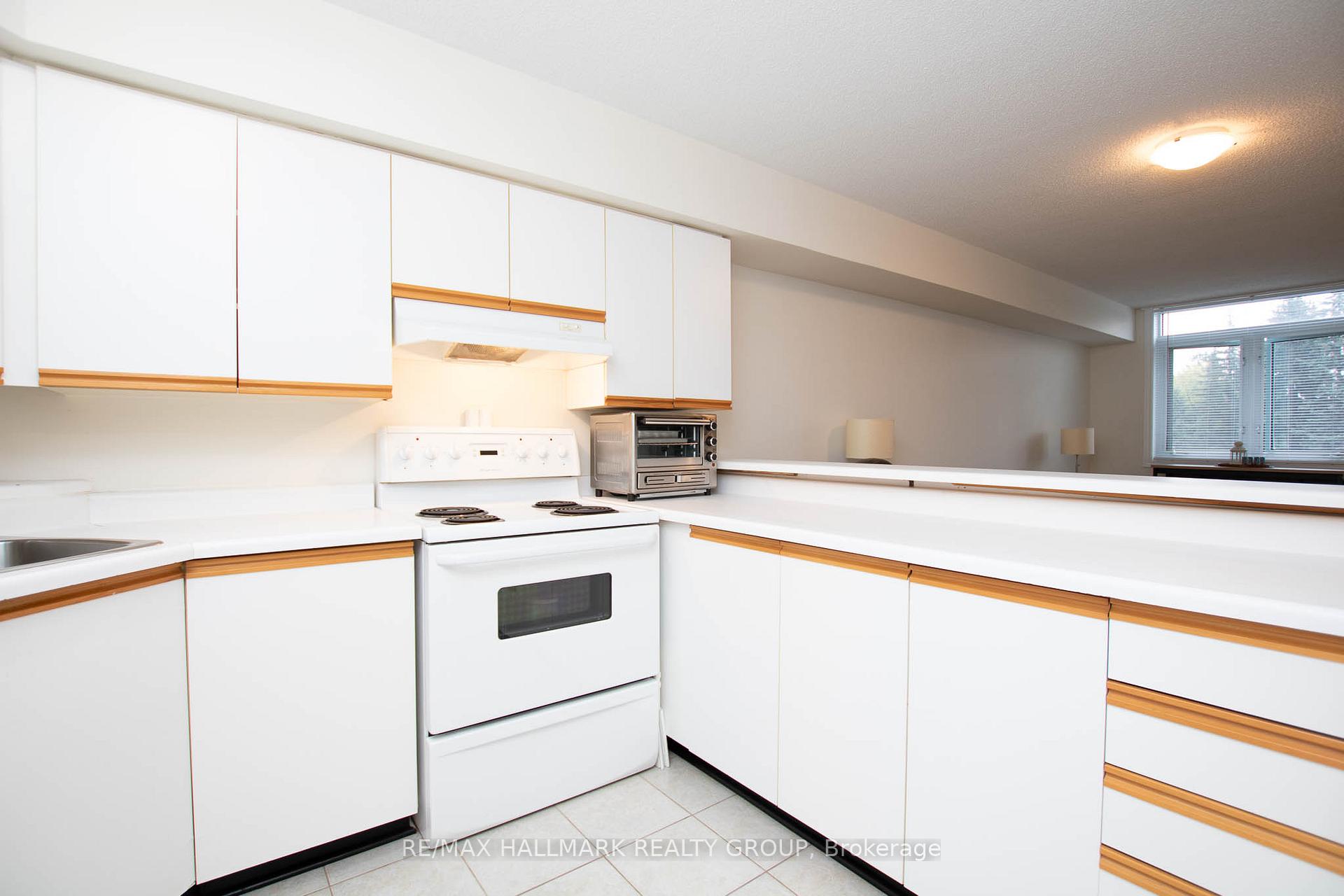 Photo 9 of Unit 214, 1025 Grenon Avenue, Ottawa, Fairfield Heights — HOMEH