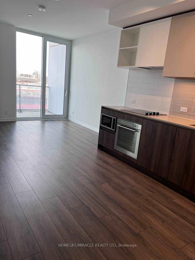 Photo 4 of Unit 519, 1000 Portage Parkway, Vaughan, Vaughan Corporate Centre — HOMEH