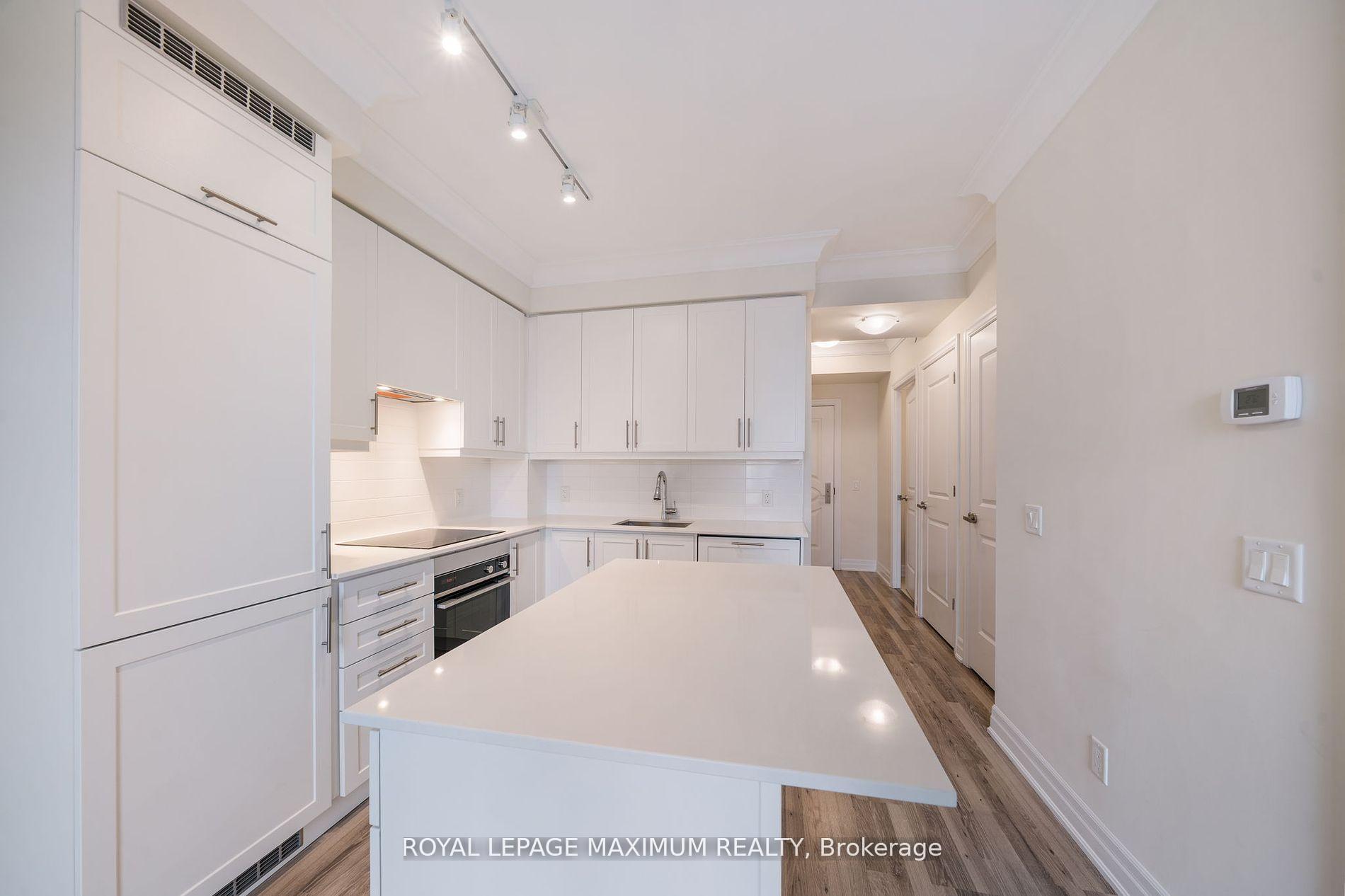 Photo 13 of Unit 1712, 9085 Jane Street, Vaughan, Concord — HOMEH