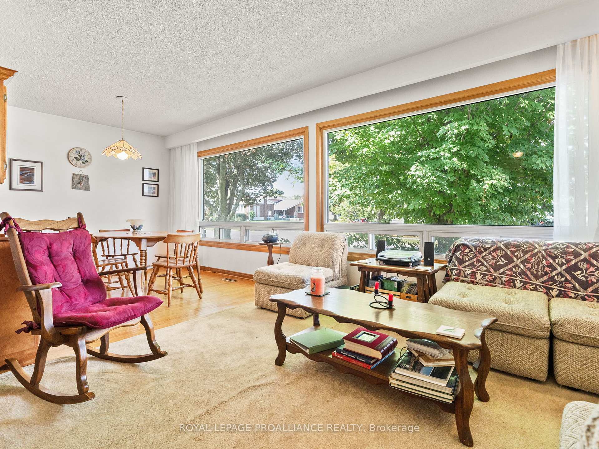 Photo 6 of 529 Carlisle Street, Cobourg — HOMEH