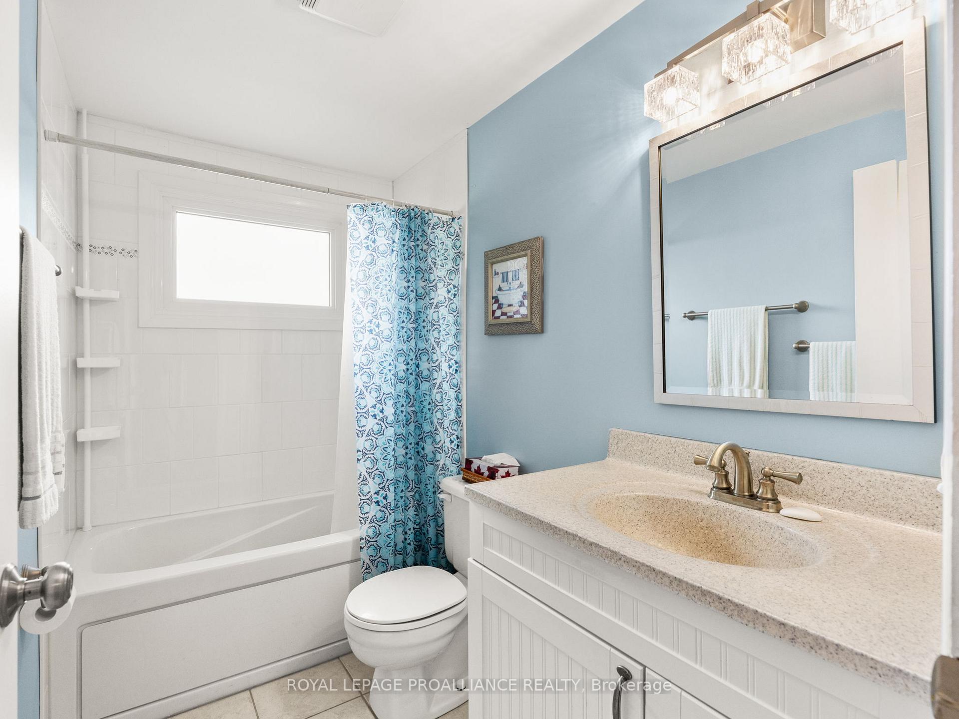 Photo 15 of 529 Carlisle Street, Cobourg — HOMEH