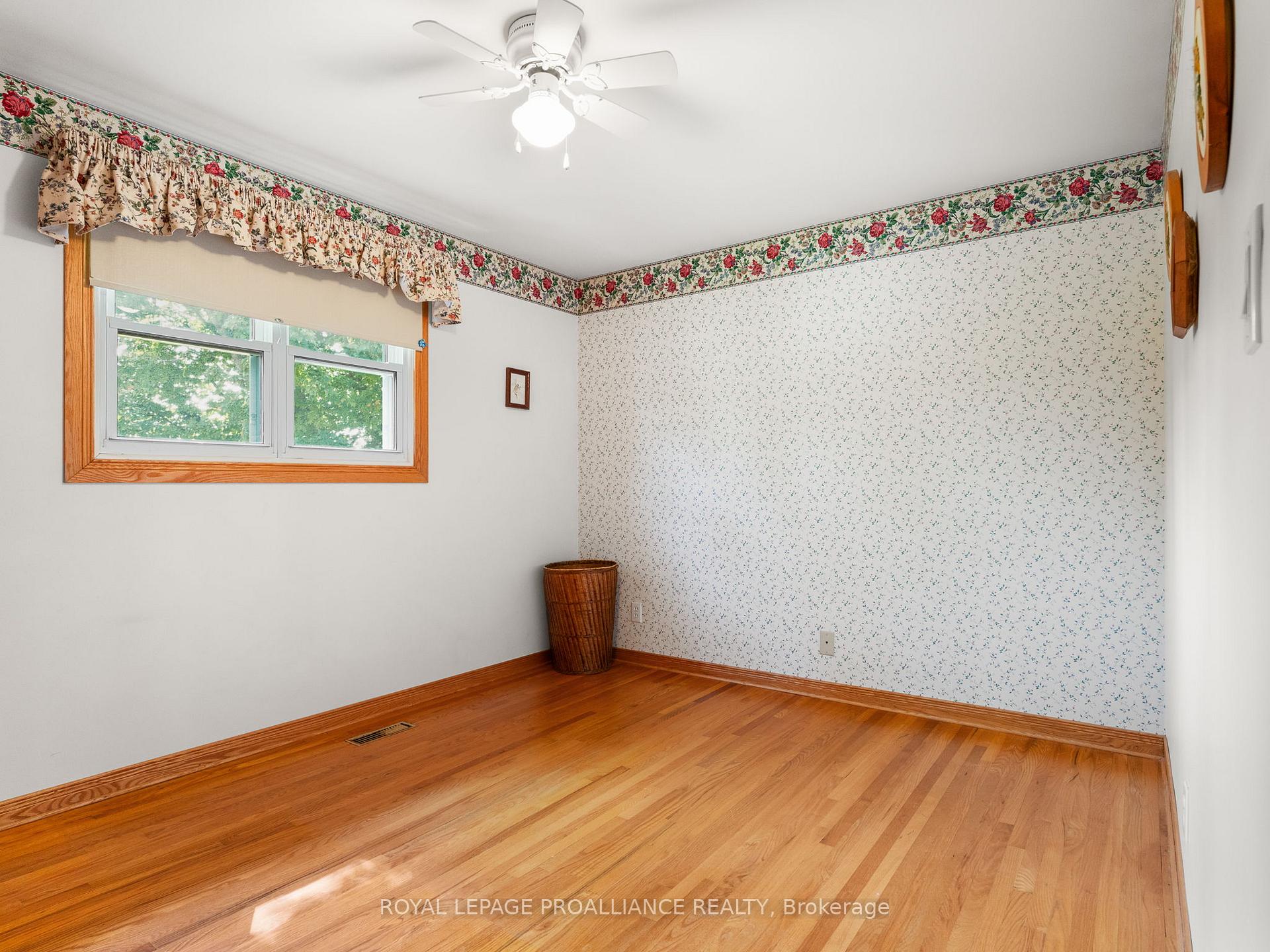 Photo 16 of 529 Carlisle Street, Cobourg — HOMEH