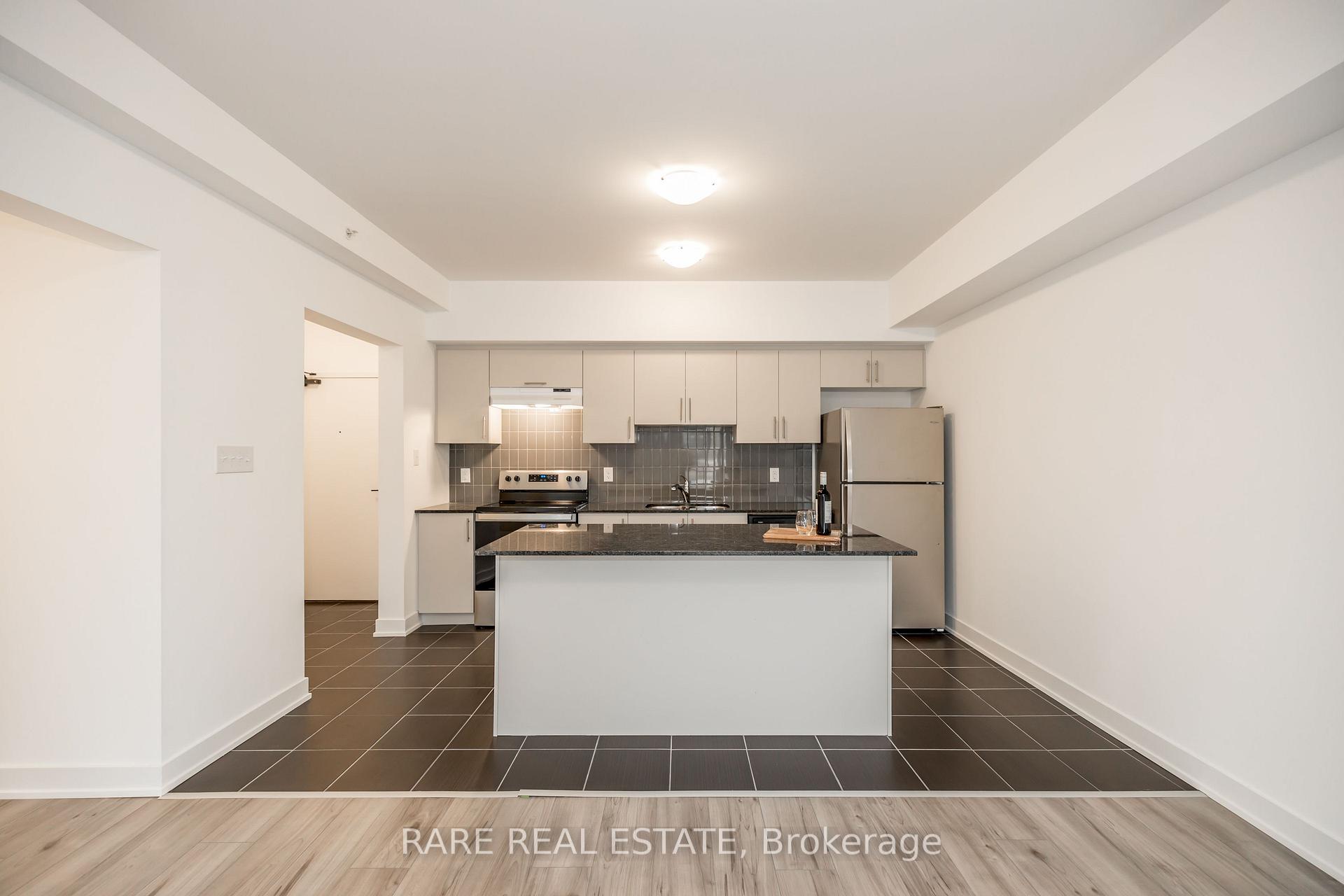 Photo 2 of Unit 106, 6 Spice Way, Barrie, Rural Barrie Southeast — HOMEH