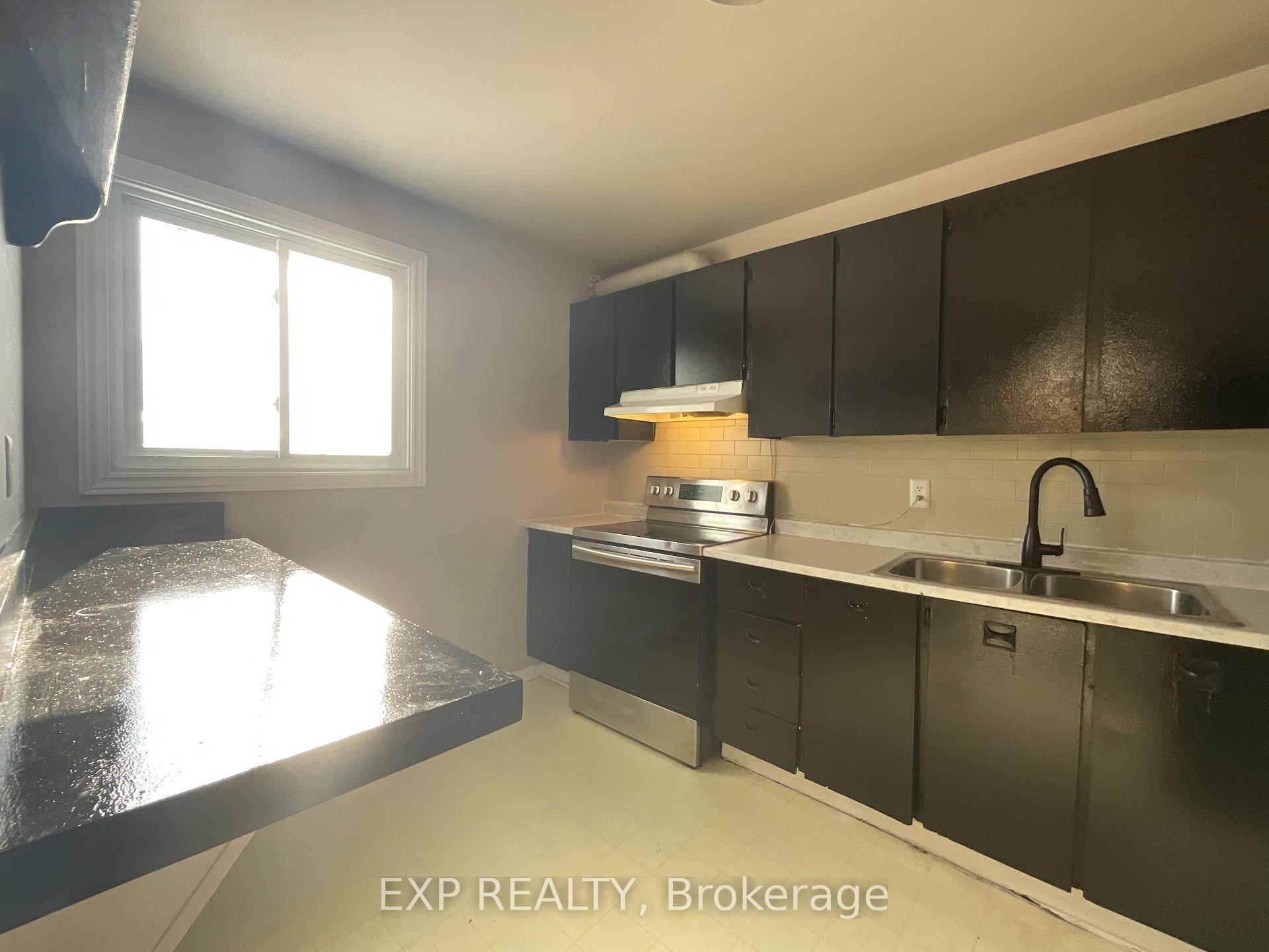 Photo 4 of Unit 63, 3344 Uplands Drive, Ottawa, Hunt Club — HOMEH