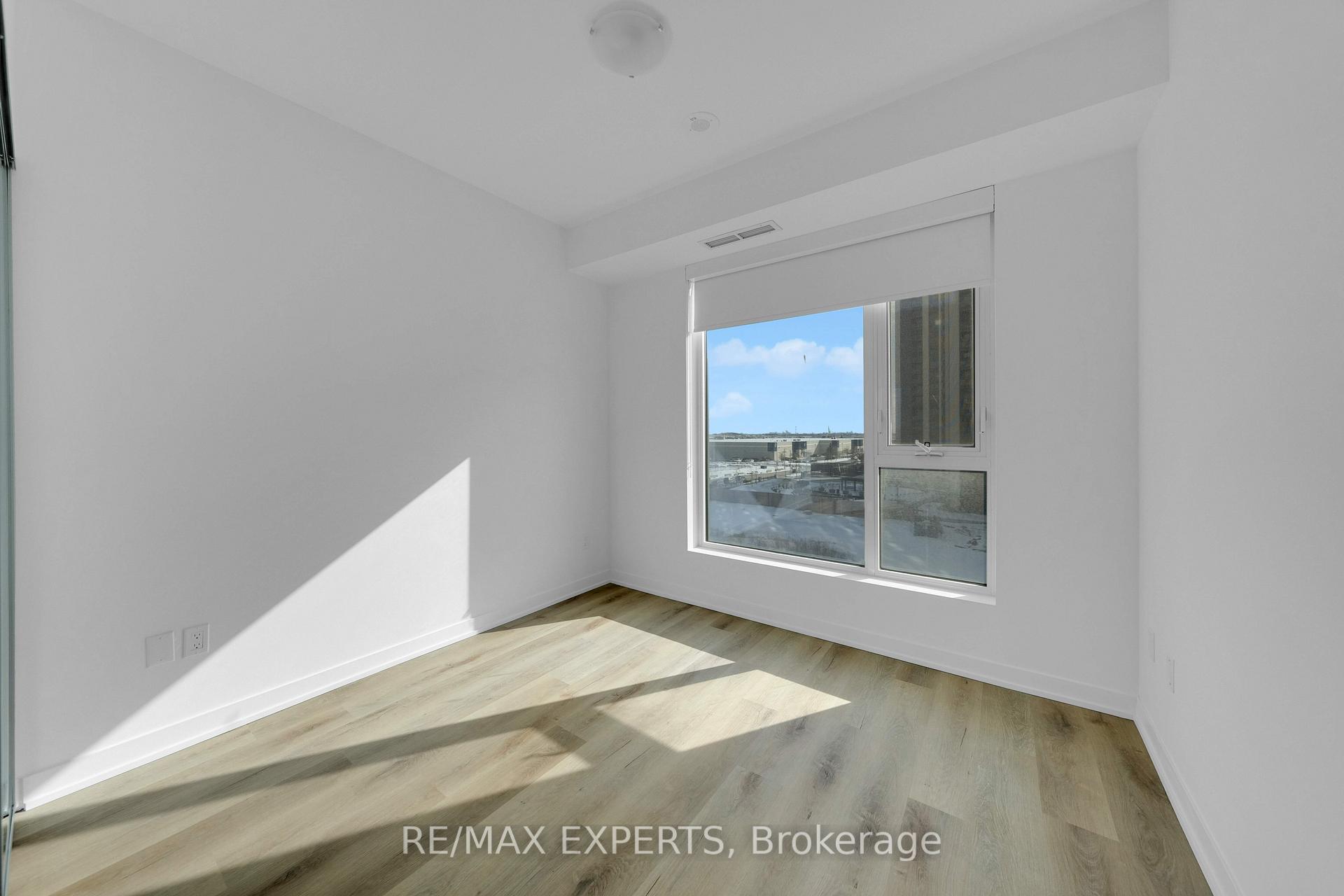 Photo 16 of Unit 418, 10 Abeja Street, Vaughan, Concord — HOMEH
