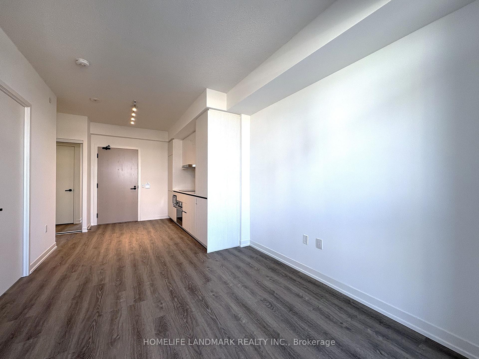 Photo 12 of Unit 1905, 8 Interchange Way, Vaughan, Vaughan Corporate Centre — HOMEH