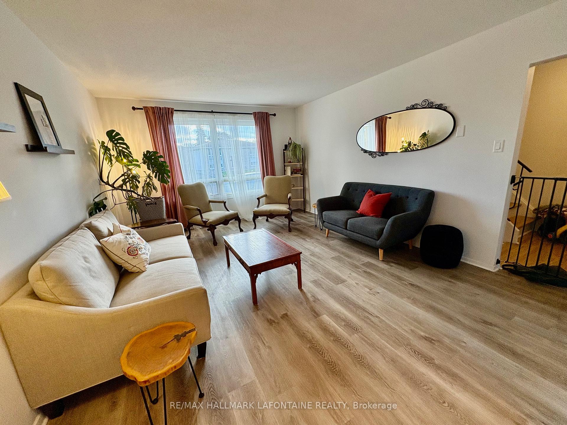 Photo 11 of 785 B Ridgewood Avenue, Ottawa, Mooneys Bay/Riverside Park — HOMEH