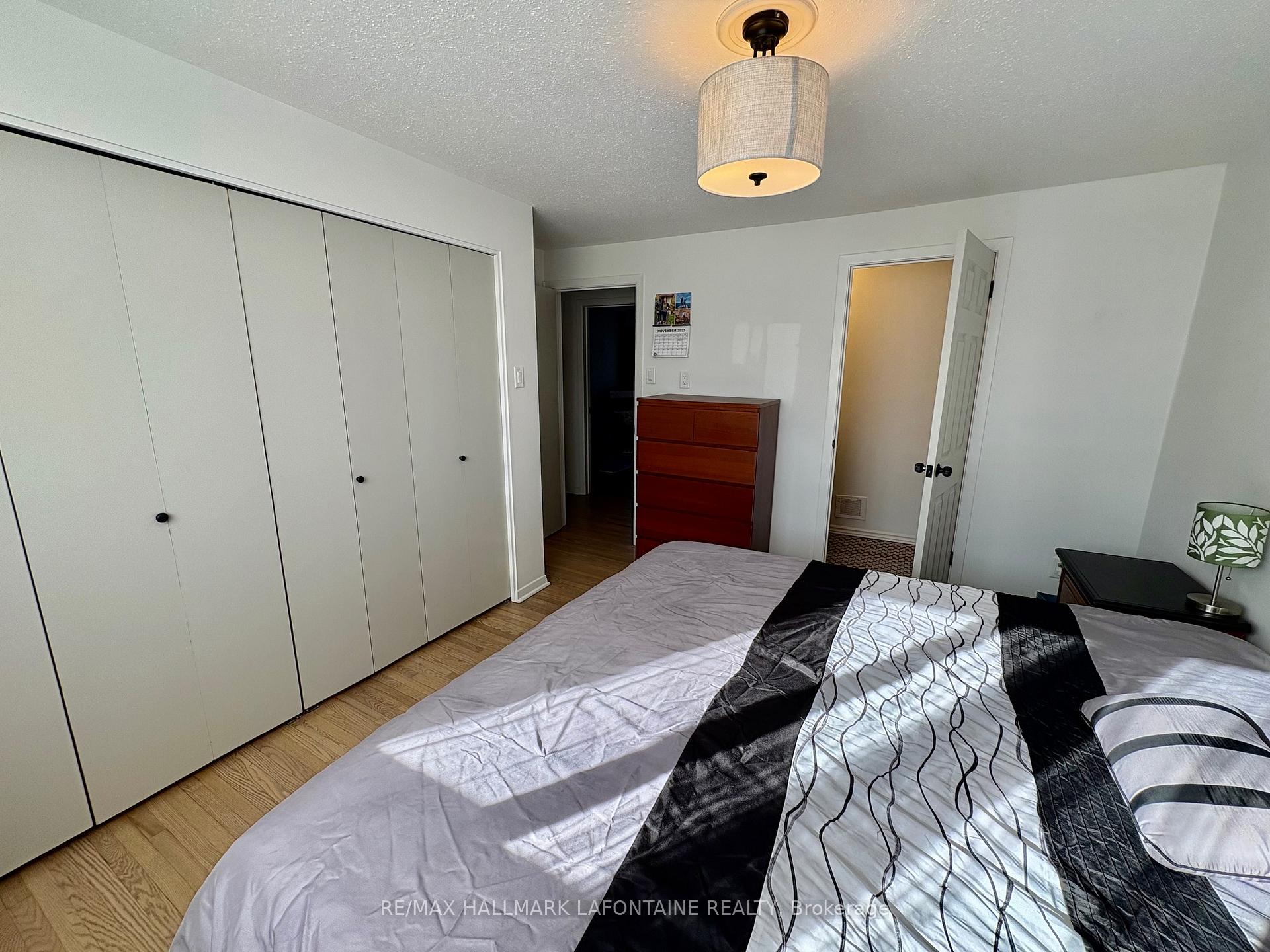 Photo 14 of 785 B Ridgewood Avenue, Ottawa, Mooneys Bay/Riverside Park — HOMEH