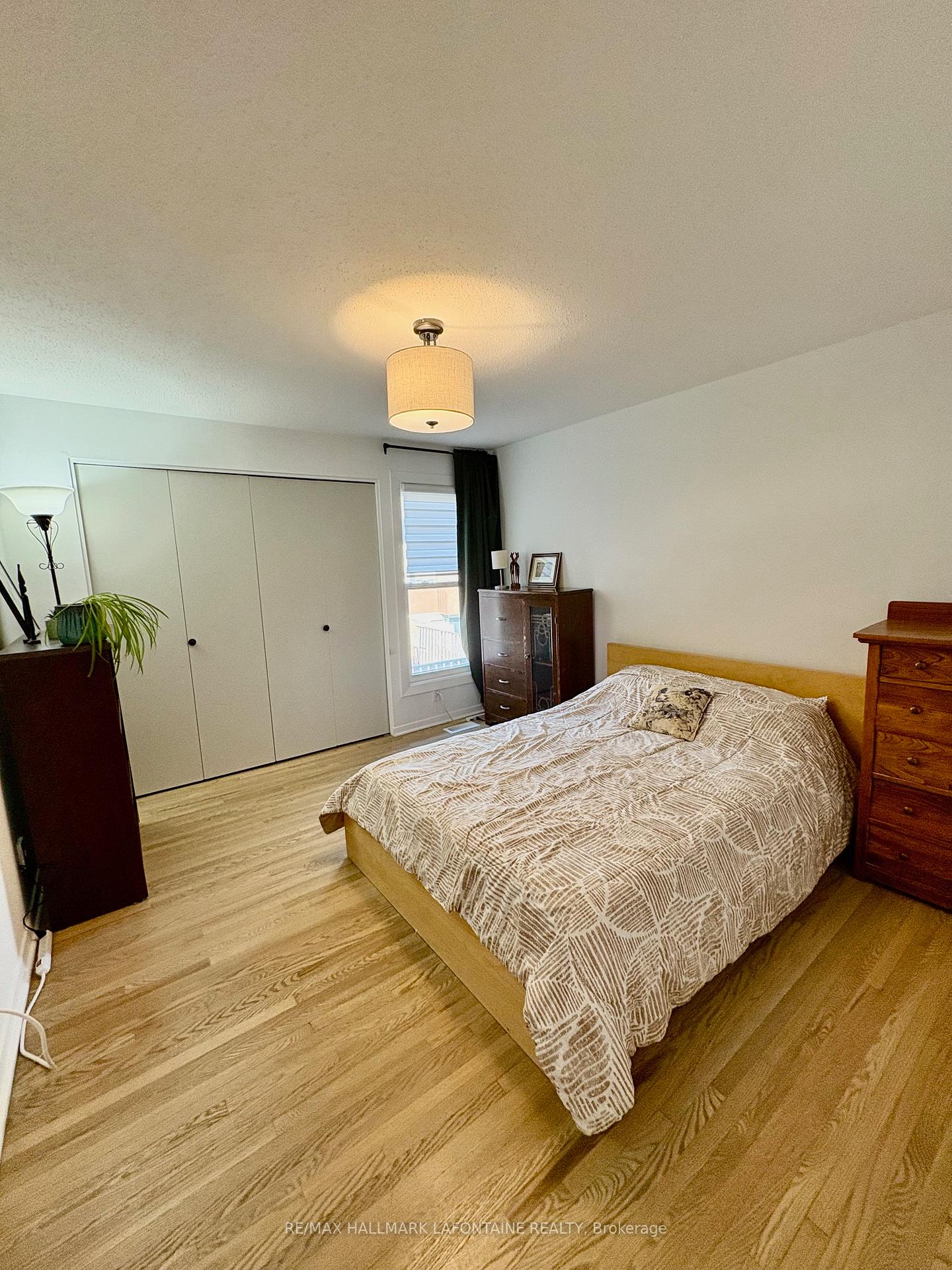 Photo 16 of 785 B Ridgewood Avenue, Ottawa, Mooneys Bay/Riverside Park — HOMEH