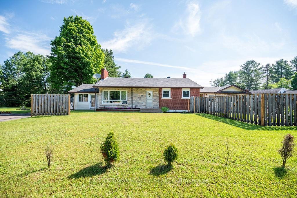 Photo 1 of 33486 Highway 17, Deep River — HOMEH