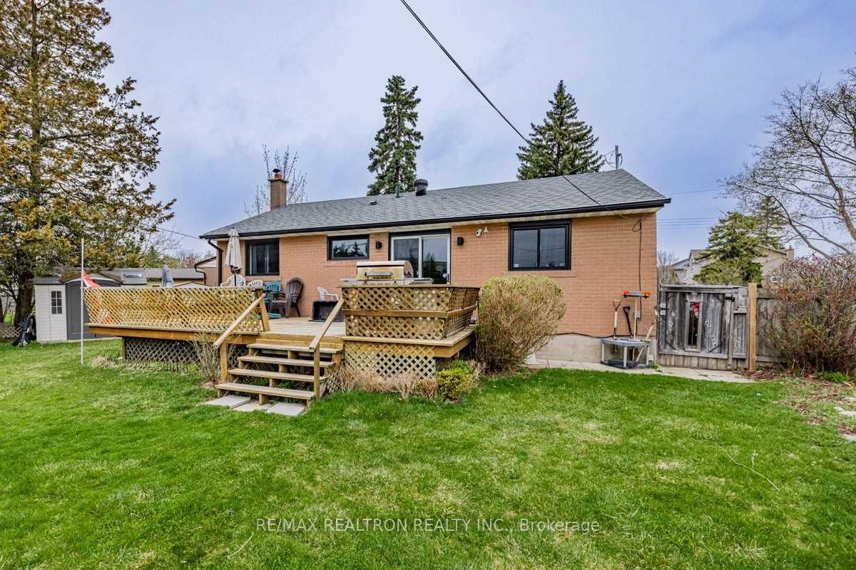Photo 21 of 209 Martha Crescent, Caledon, Bolton West — HOMEH
