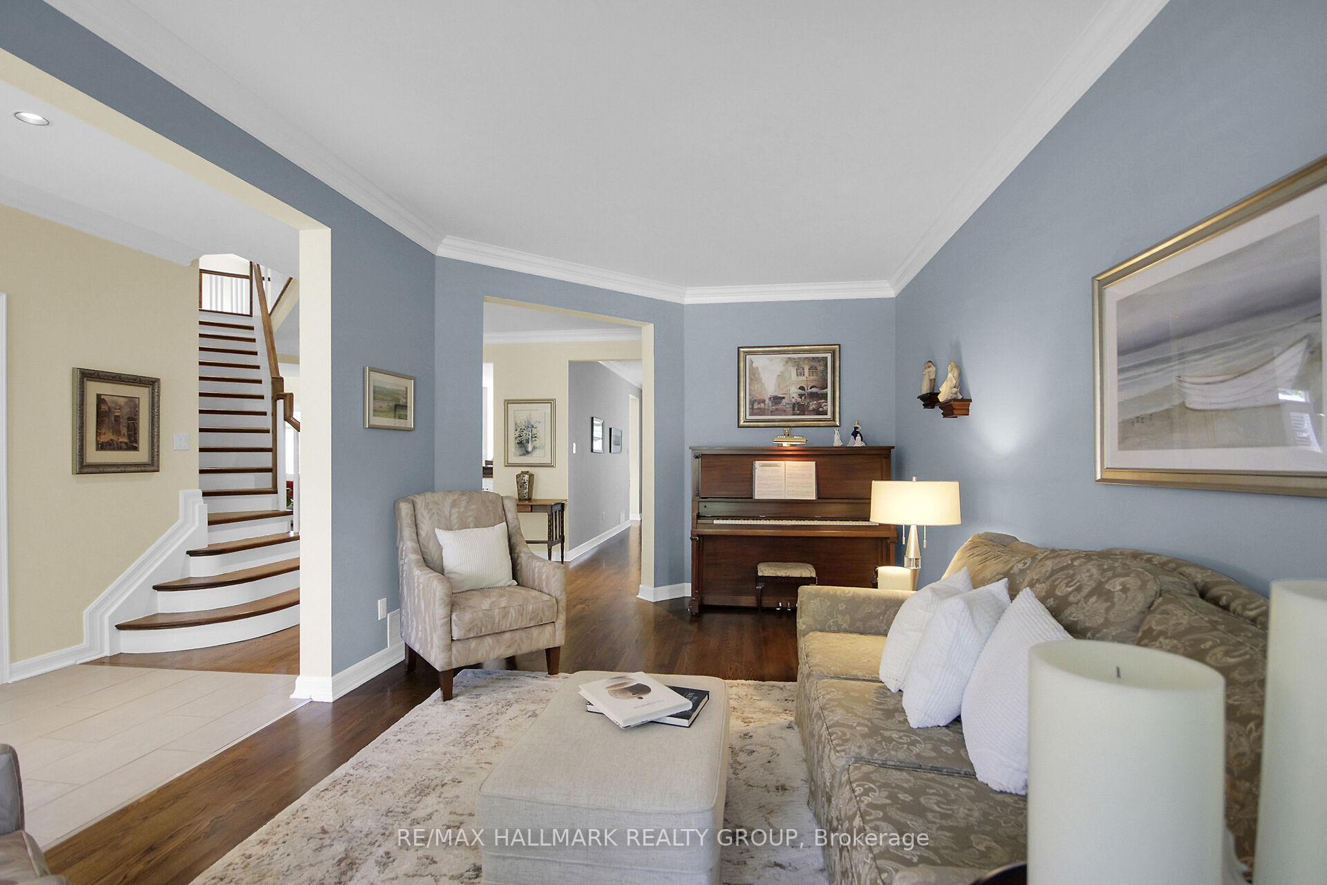 Photo 7 of 30 Oakbriar Crescent, Ottawa, Barrhaven - Stonebridge — HOMEH