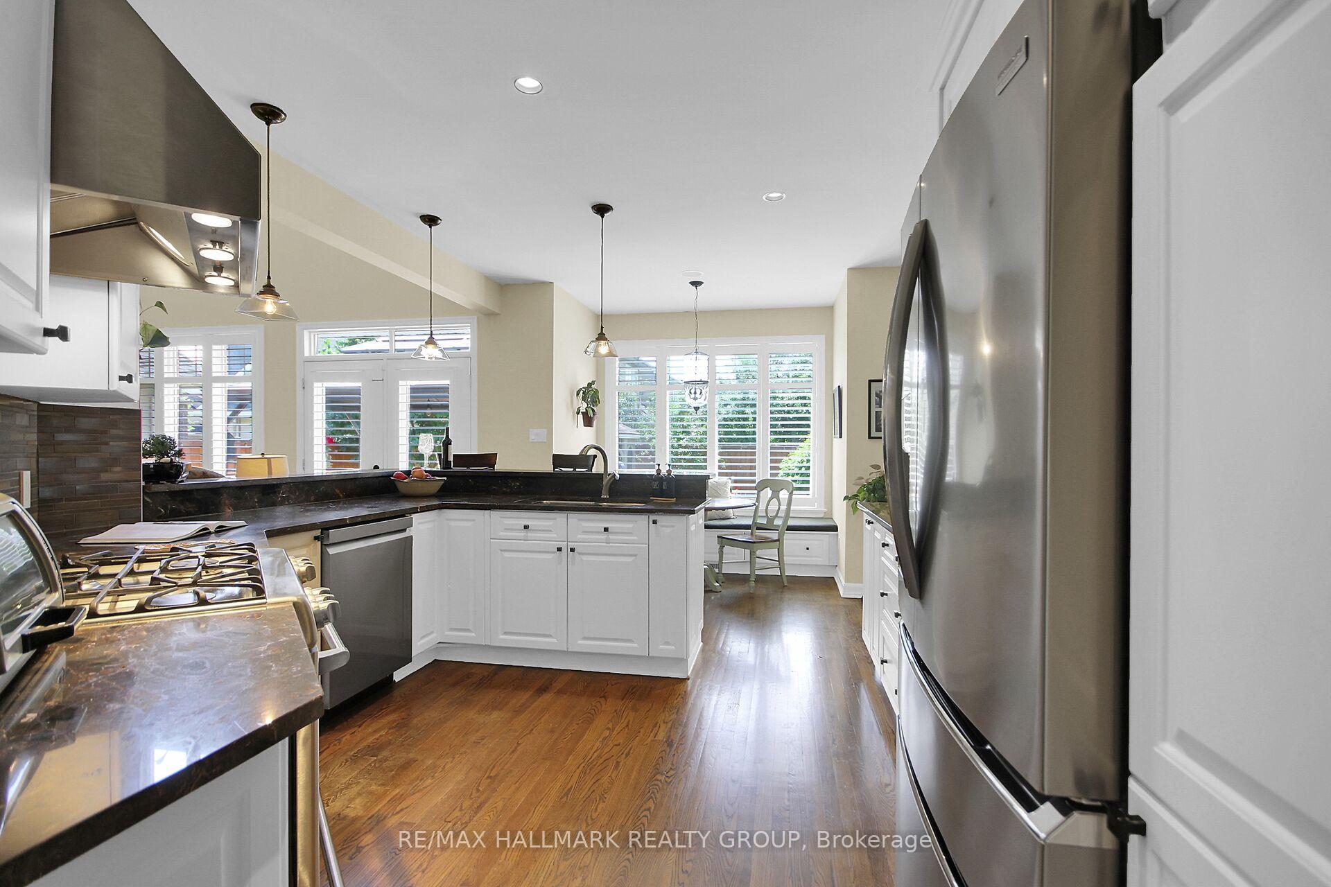 Photo 12 of 30 Oakbriar Crescent, Ottawa, Barrhaven - Stonebridge — HOMEH