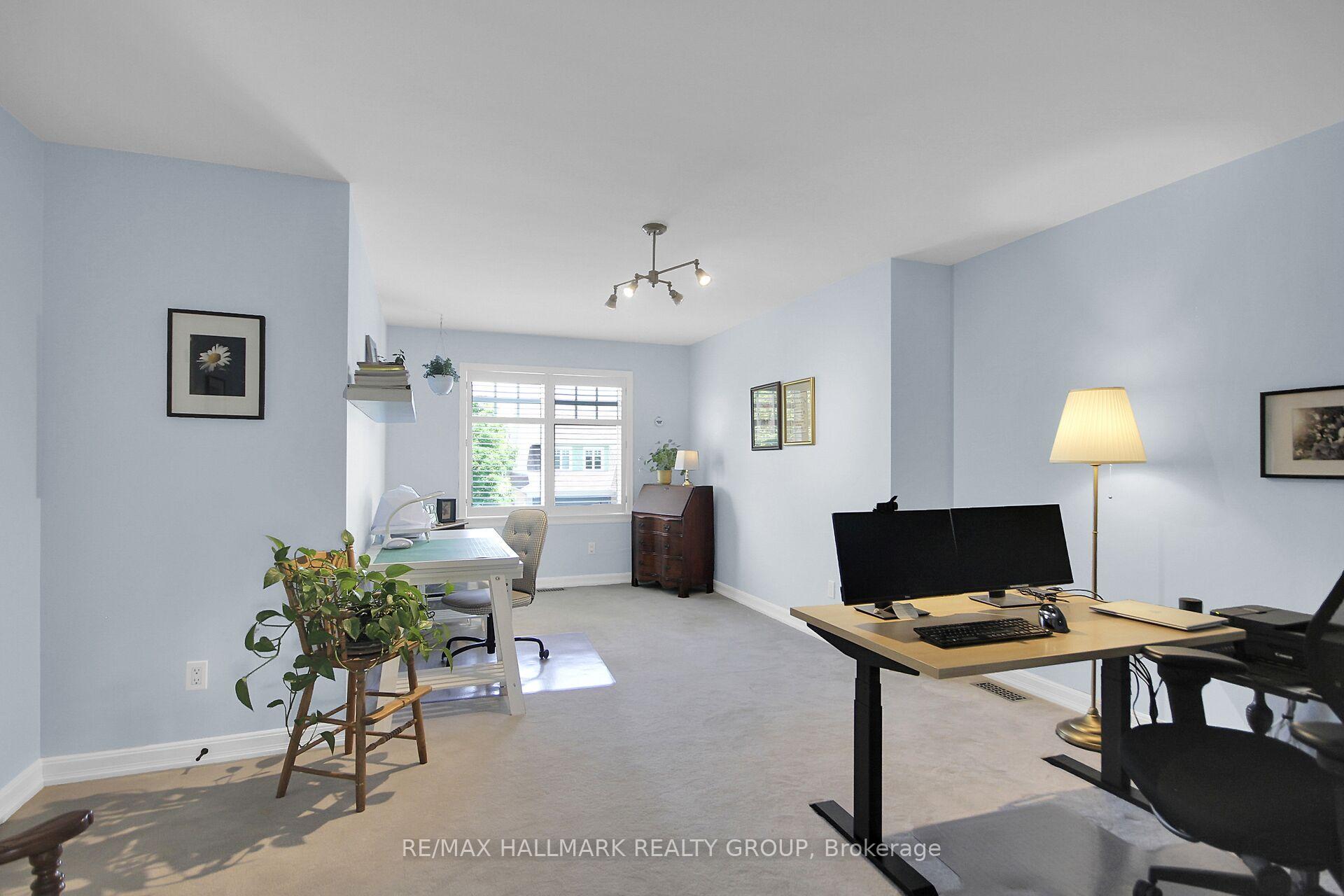 Photo 21 of 30 Oakbriar Crescent, Ottawa, Barrhaven - Stonebridge — HOMEH