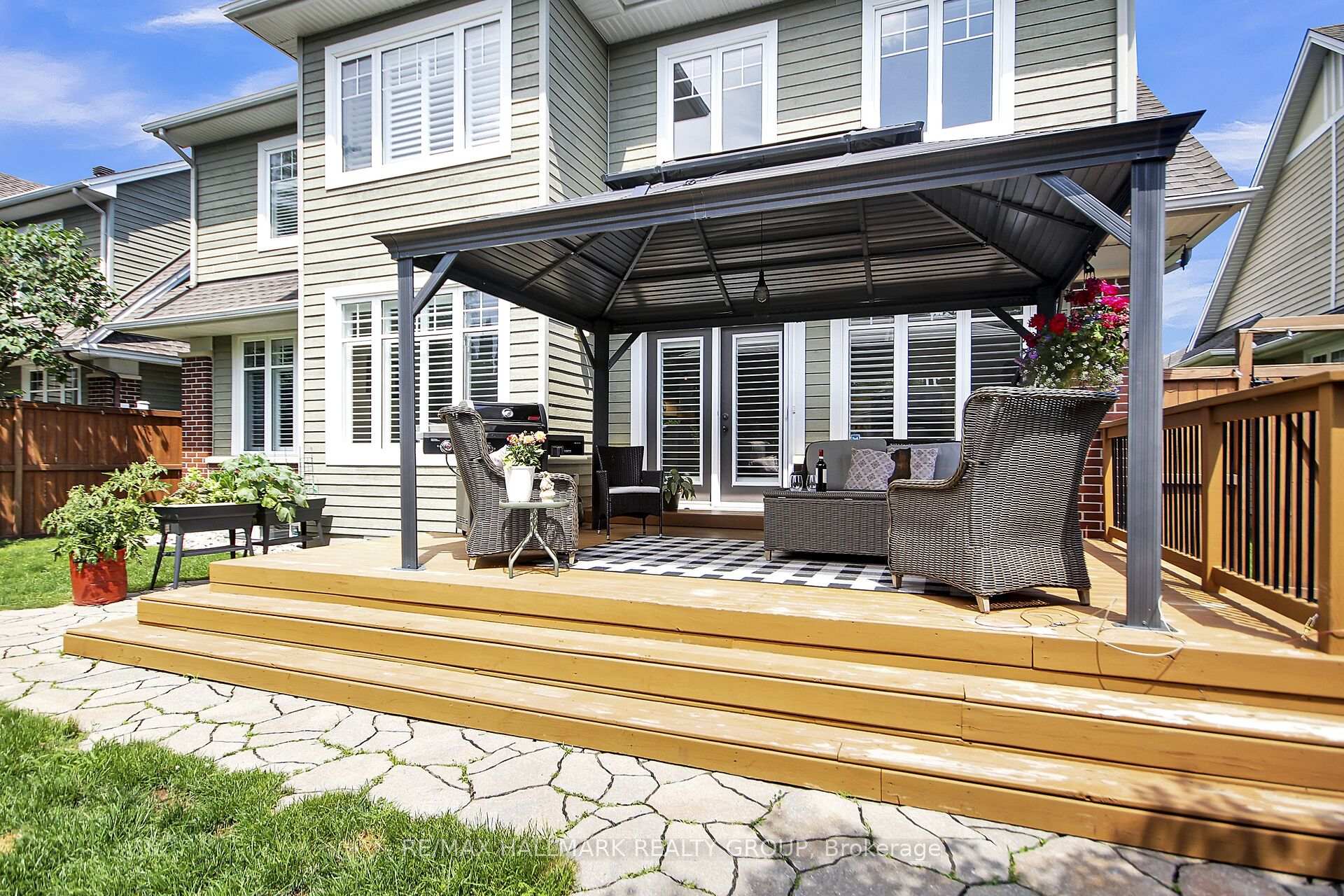 Photo 31 of 30 Oakbriar Crescent, Ottawa, Barrhaven - Stonebridge — HOMEH