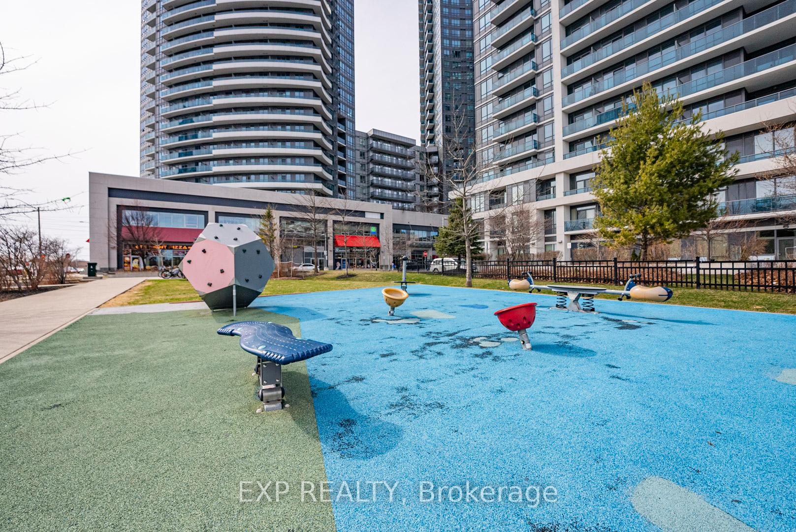 Photo 3 of Unit 308, 7167 Yonge Street, Markham, Grandview — HOMEH