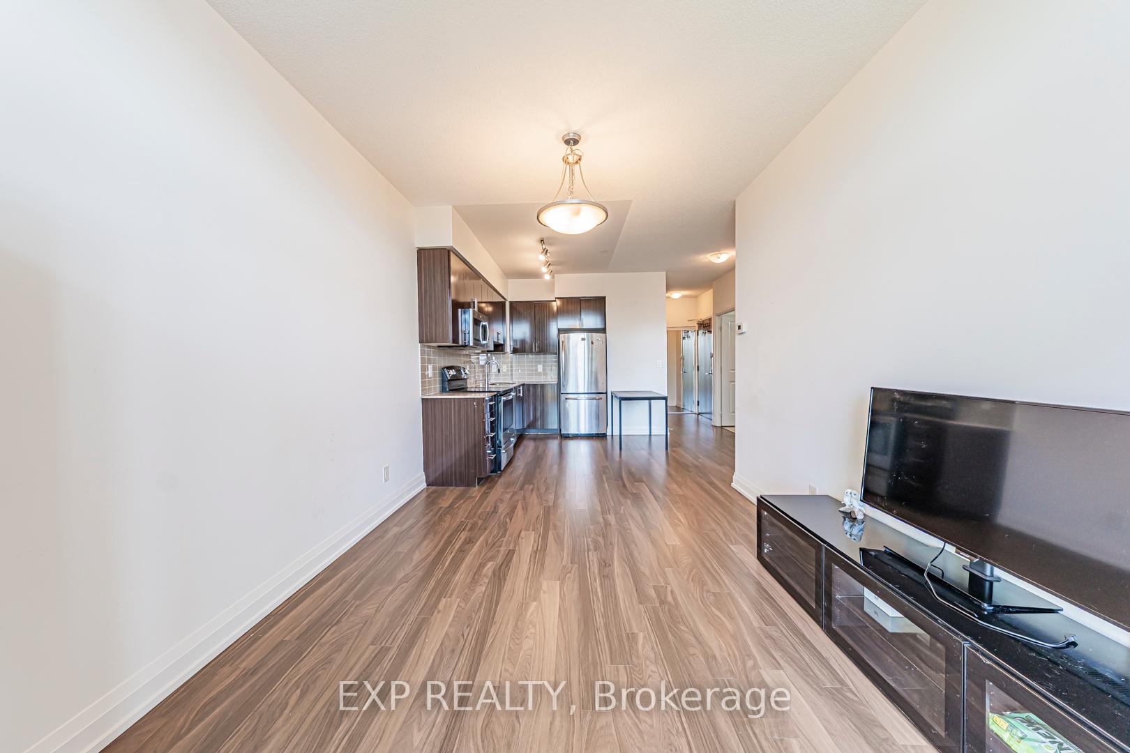 Photo 11 of Unit 308, 7167 Yonge Street, Markham, Grandview — HOMEH