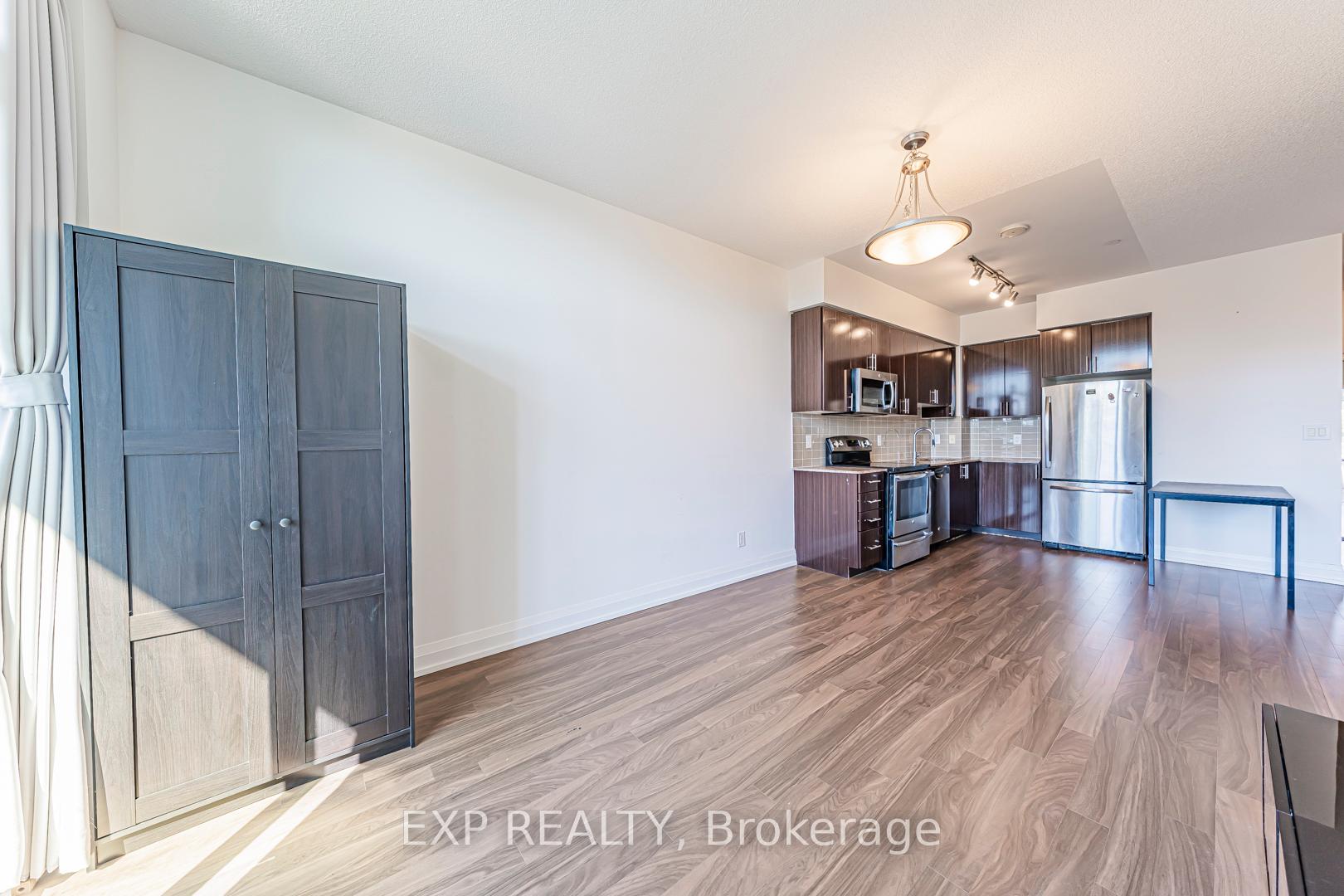 Photo 12 of Unit 308, 7167 Yonge Street, Markham, Grandview — HOMEH