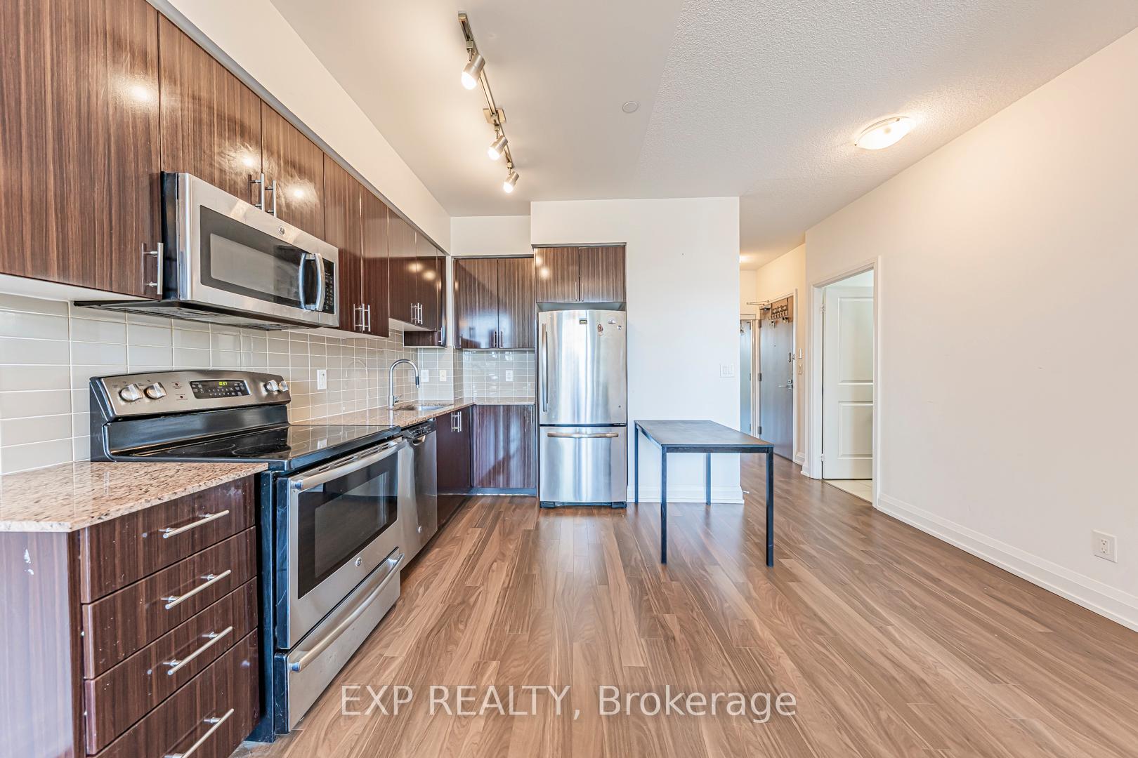 Photo 13 of Unit 308, 7167 Yonge Street, Markham, Grandview — HOMEH