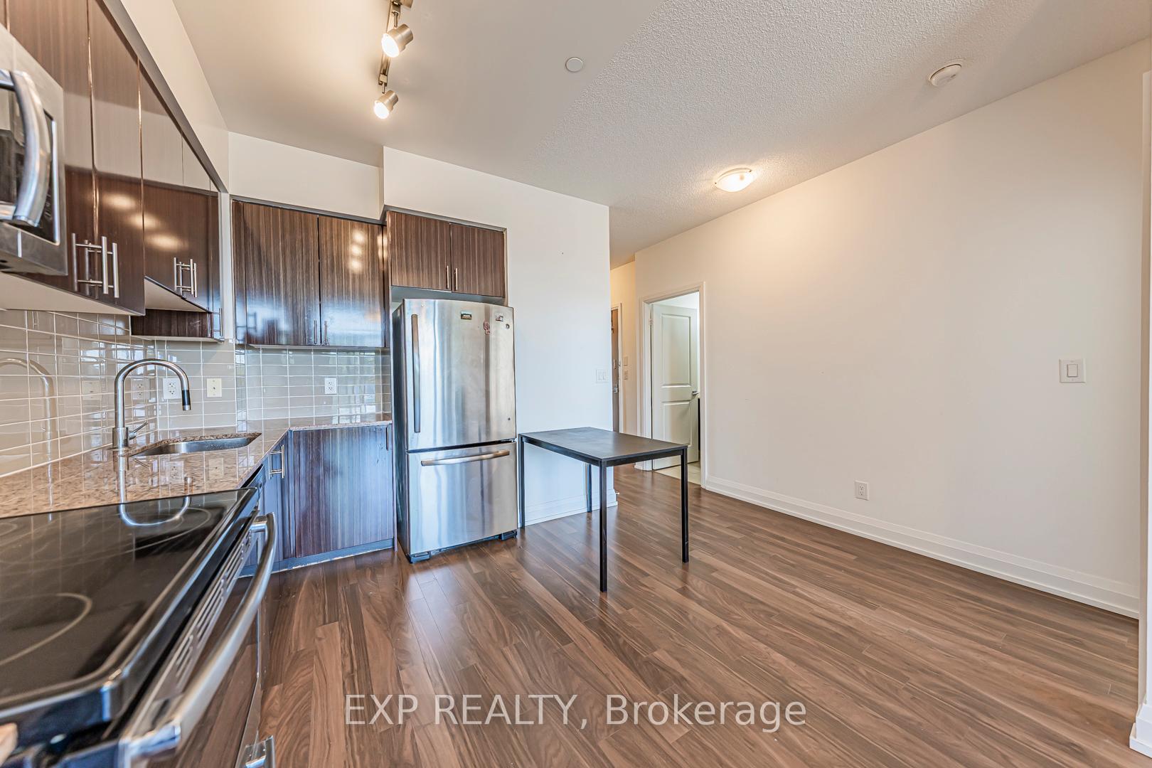 Photo 16 of Unit 308, 7167 Yonge Street, Markham, Grandview — HOMEH