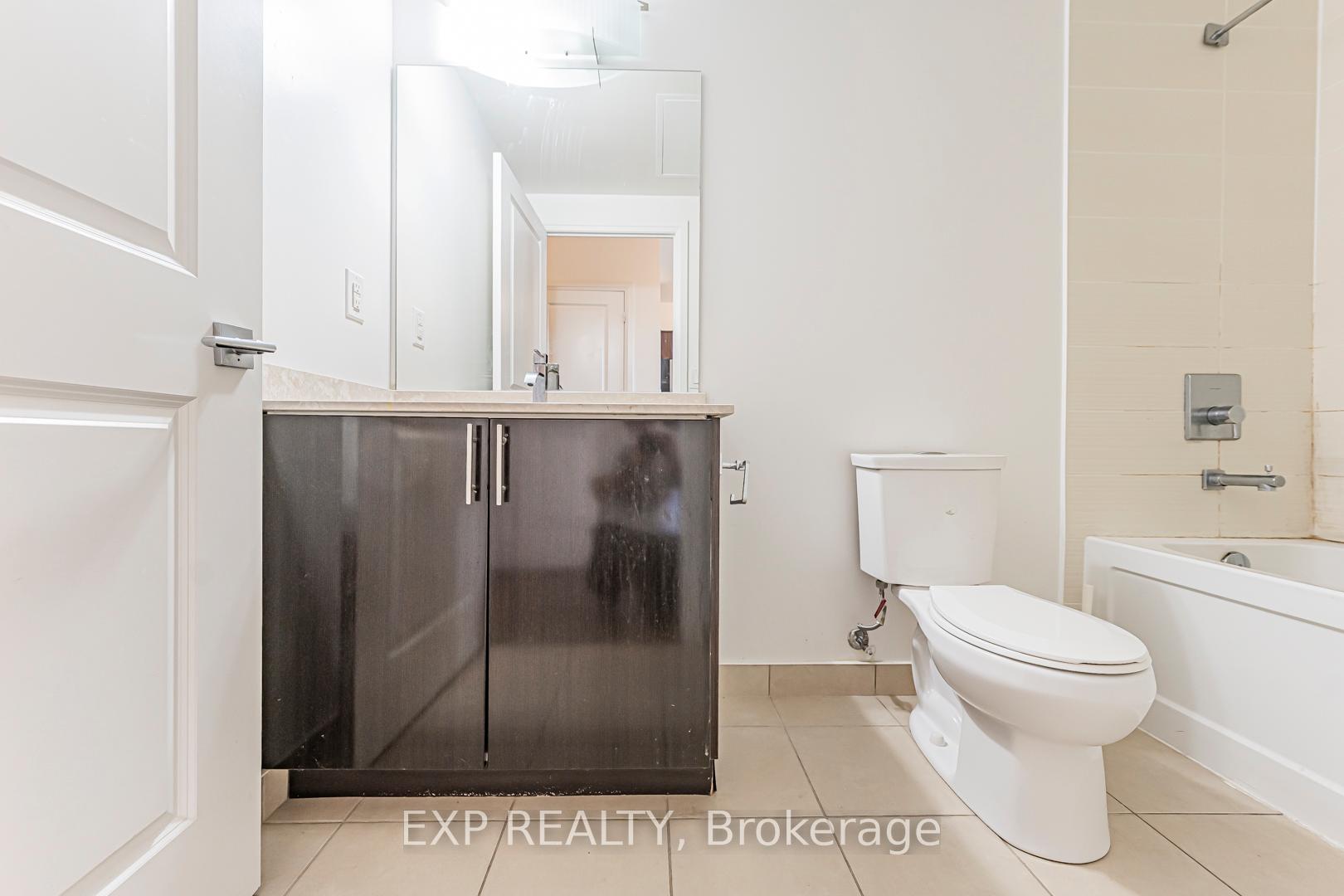Photo 18 of Unit 308, 7167 Yonge Street, Markham, Grandview — HOMEH