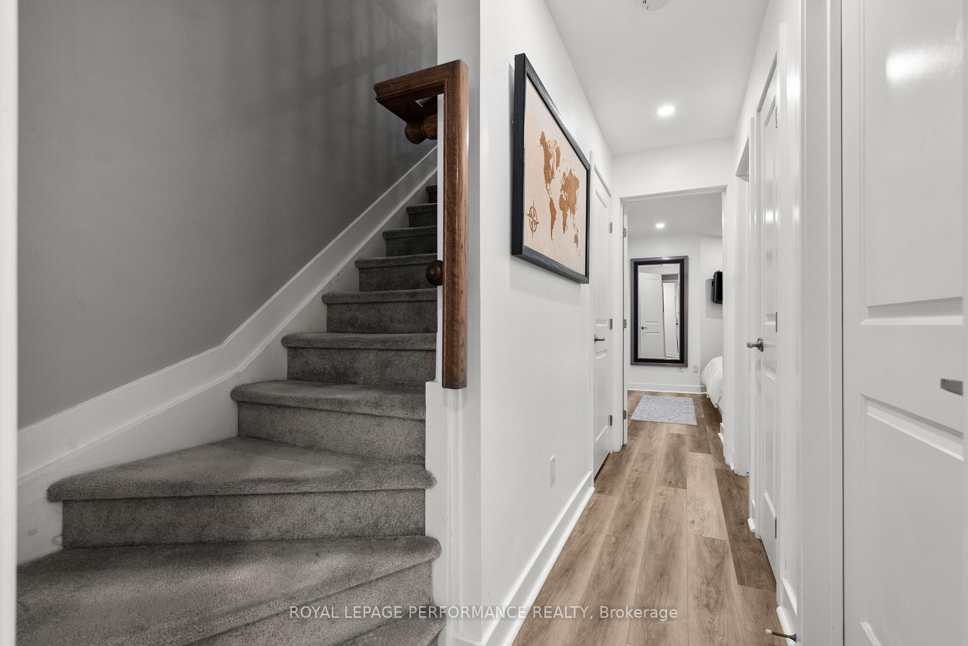 Photo 13 of Unit Unit #D, 2016 Dorima Street, Ottawa, Avalon East — HOMEH