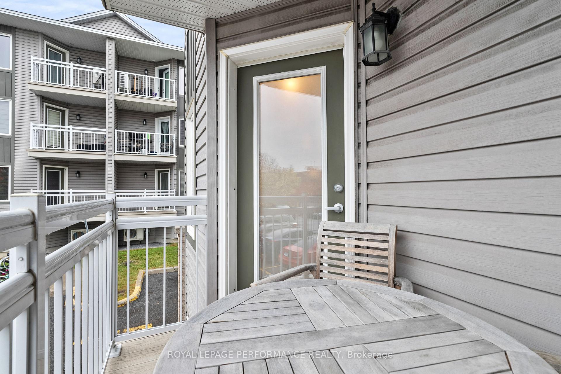 Photo 20 of Unit Unit #D, 2016 Dorima Street, Ottawa, Avalon East — HOMEH
