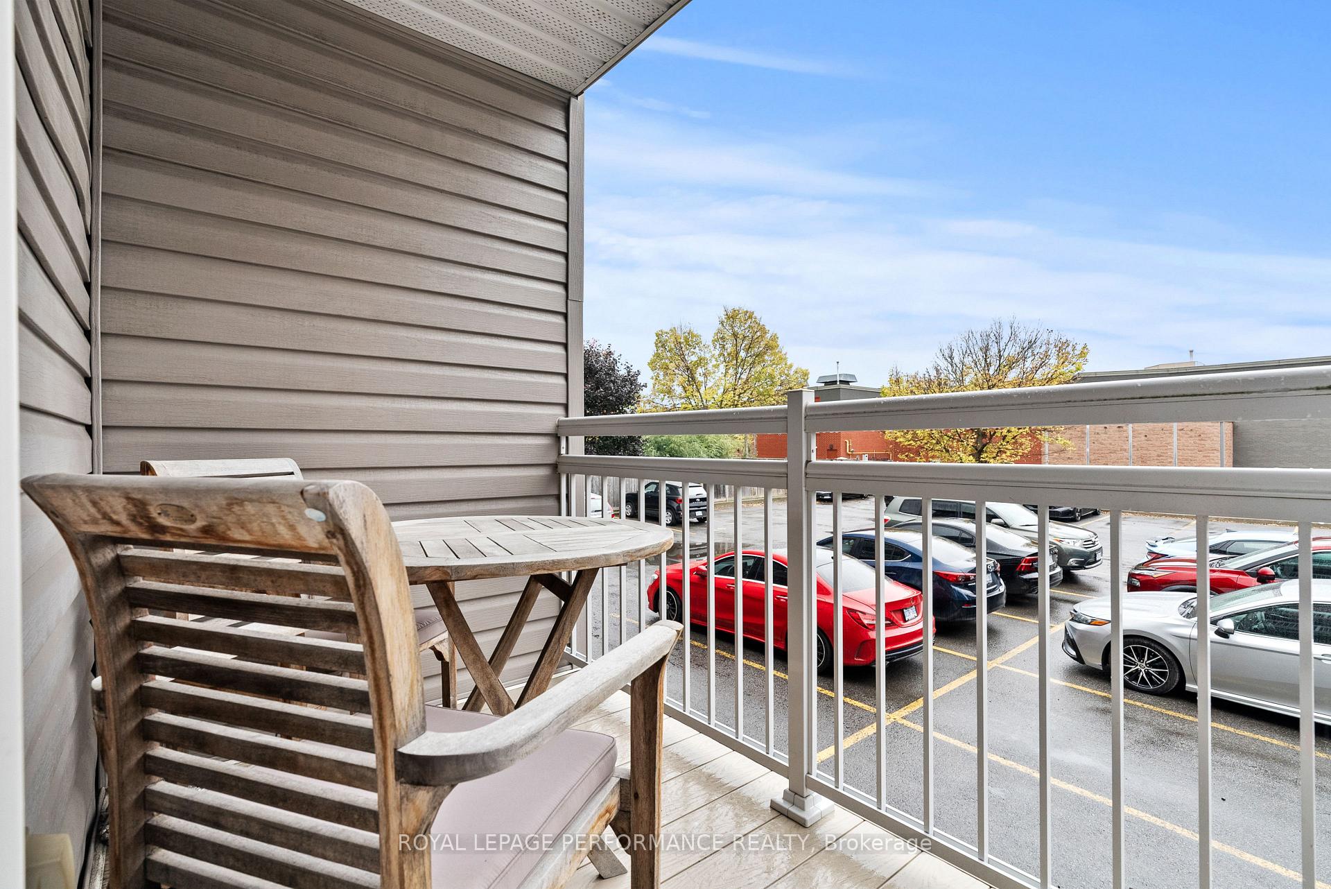 Photo 21 of Unit Unit #D, 2016 Dorima Street, Ottawa, Avalon East — HOMEH