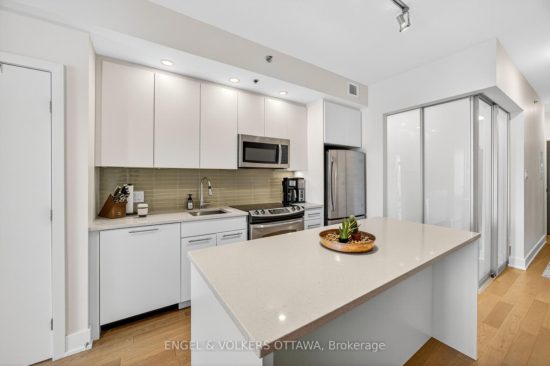 Photo 13 of Unit 613, 88 Richmond Road, Ottawa, Westboro/Hampton Park — HOMEH