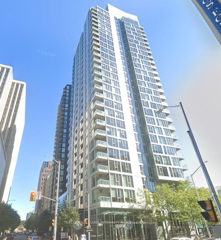 Front of Unit 1103, 179 Metcalfe Street