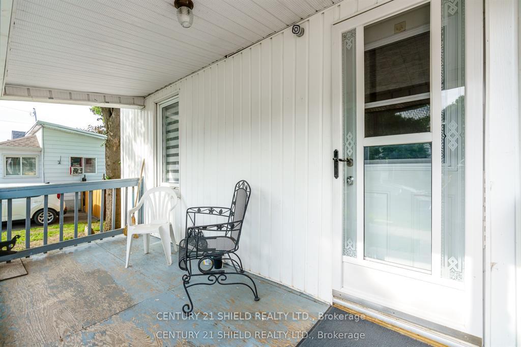 Photo 4 of 325 Belmont Street, Cornwall — HOMEH