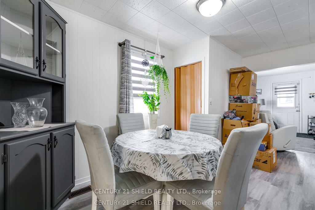 Photo 7 of 325 Belmont Street, Cornwall — HOMEH