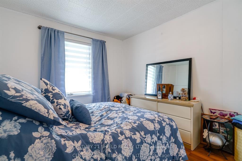 Photo 11 of 325 Belmont Street, Cornwall — HOMEH