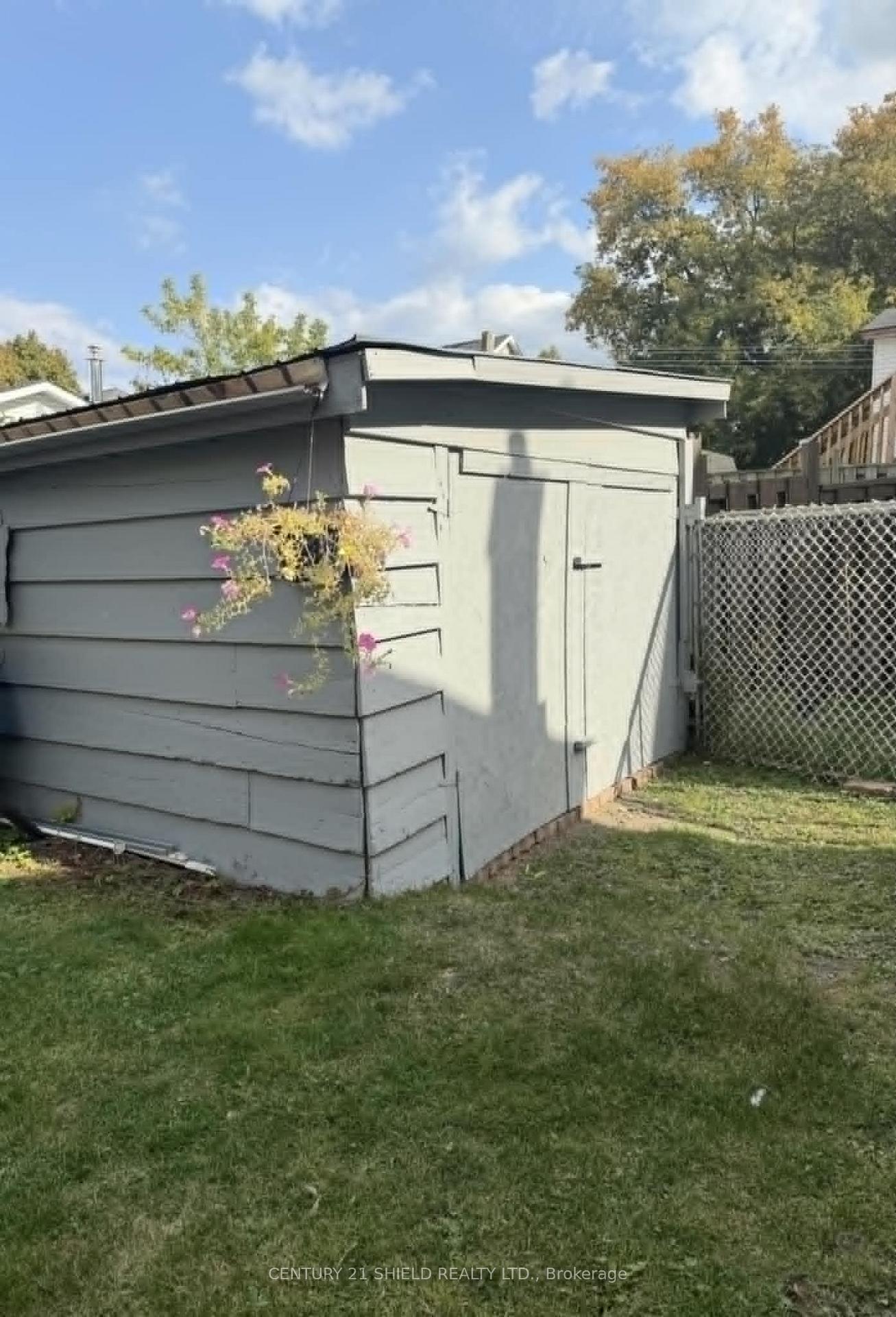 Photo 17 of 325 Belmont Street, Cornwall — HOMEH