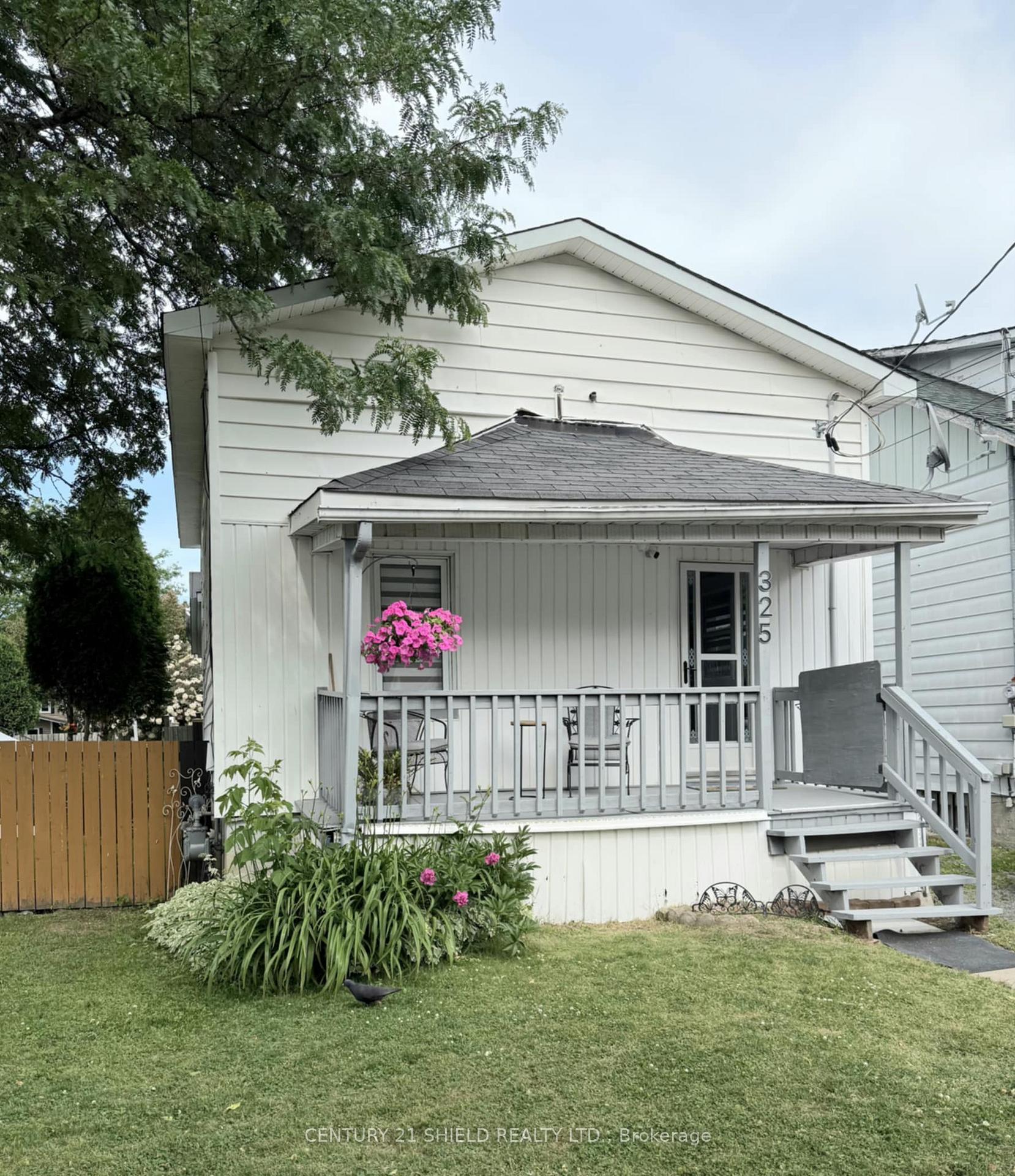 Photo 18 of 325 Belmont Street, Cornwall — HOMEH