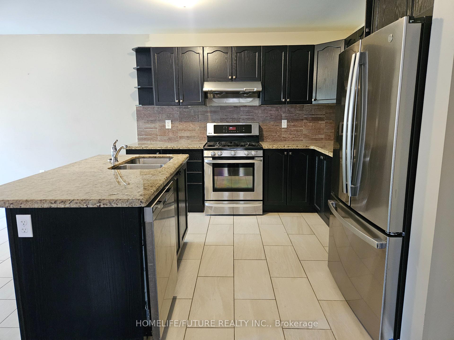Photo 3 of Unit Main, 23 William Ingles Drive, Clarington, Courtice — HOMEH