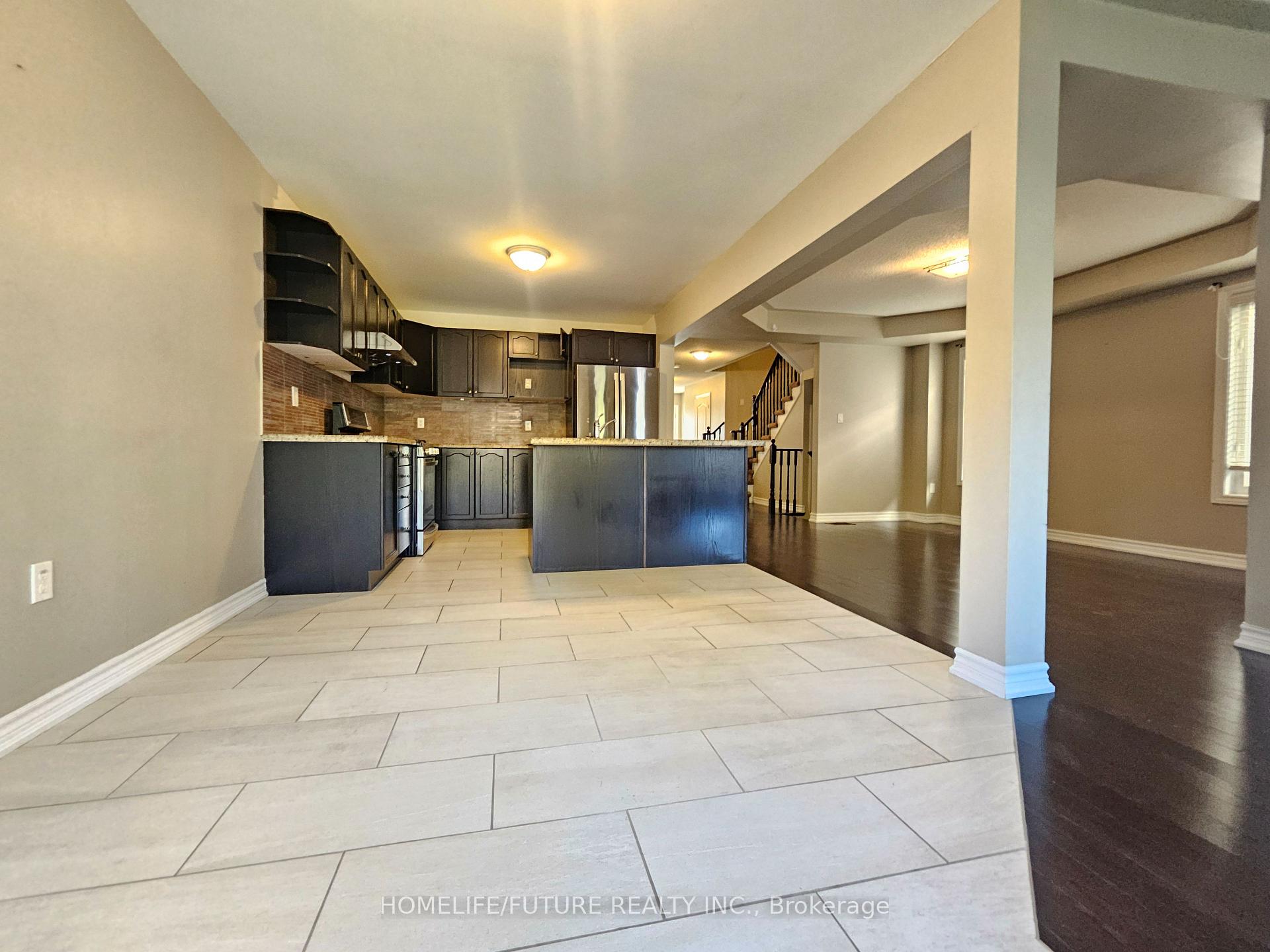 Photo 5 of Unit Main, 23 William Ingles Drive, Clarington, Courtice — HOMEH